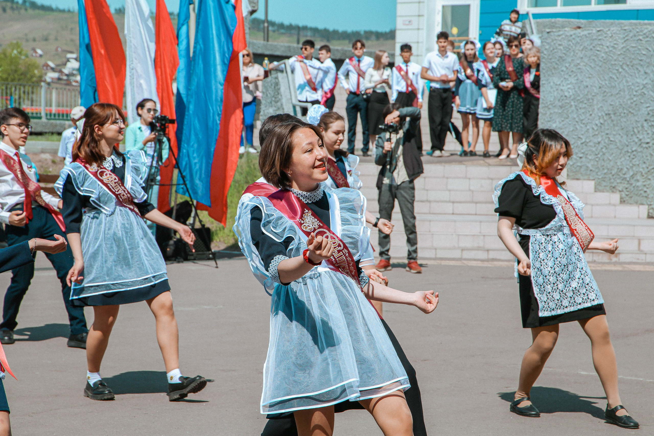 Последний звонок 2024 | № 8. Свадебный и Школьный фотограф Улан-Удэ Бурятия Джулия Топоева Выпускные альбомы Фотограф на мероприятие