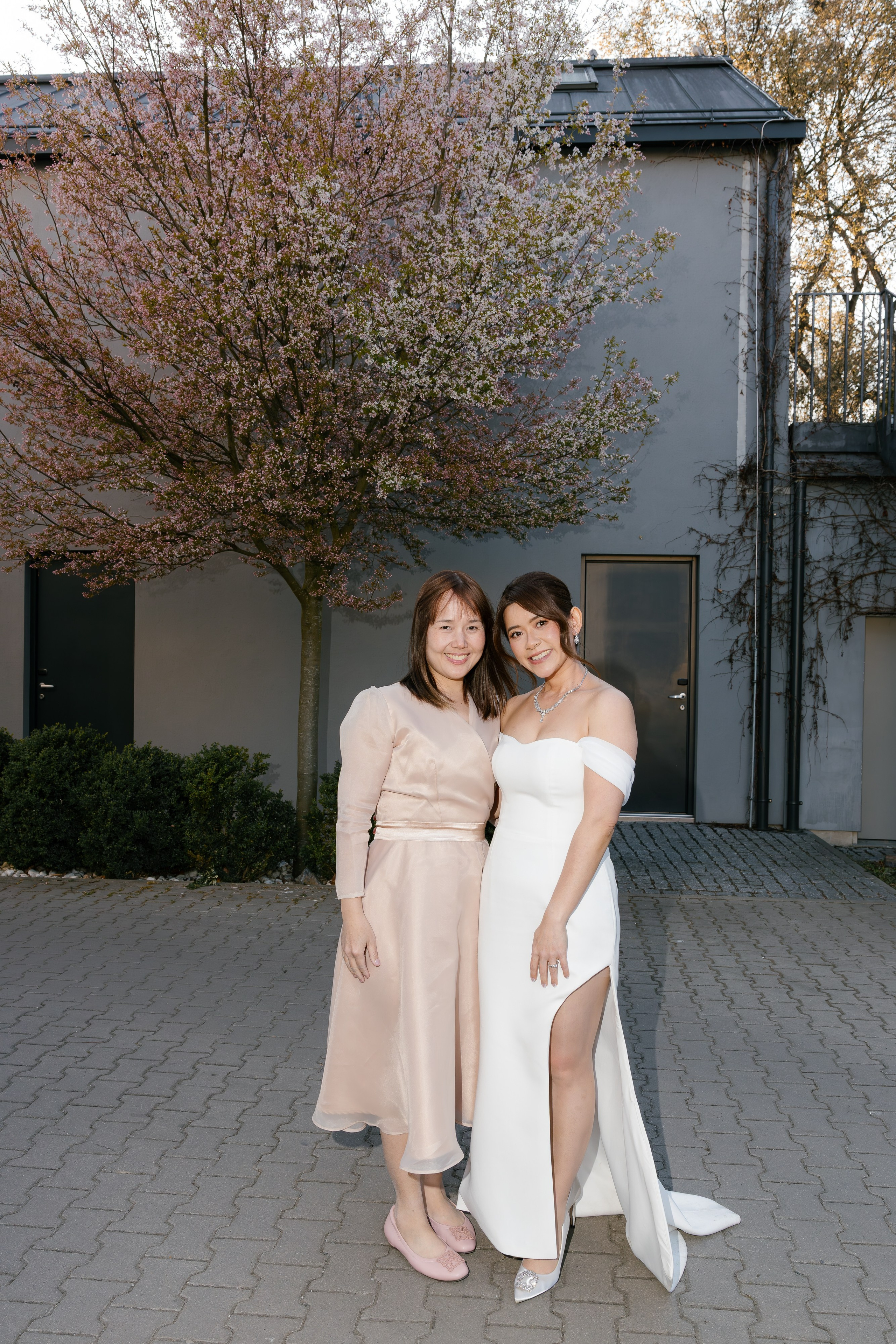 Vaclav & Kanokpan. Wedding photographer Europe