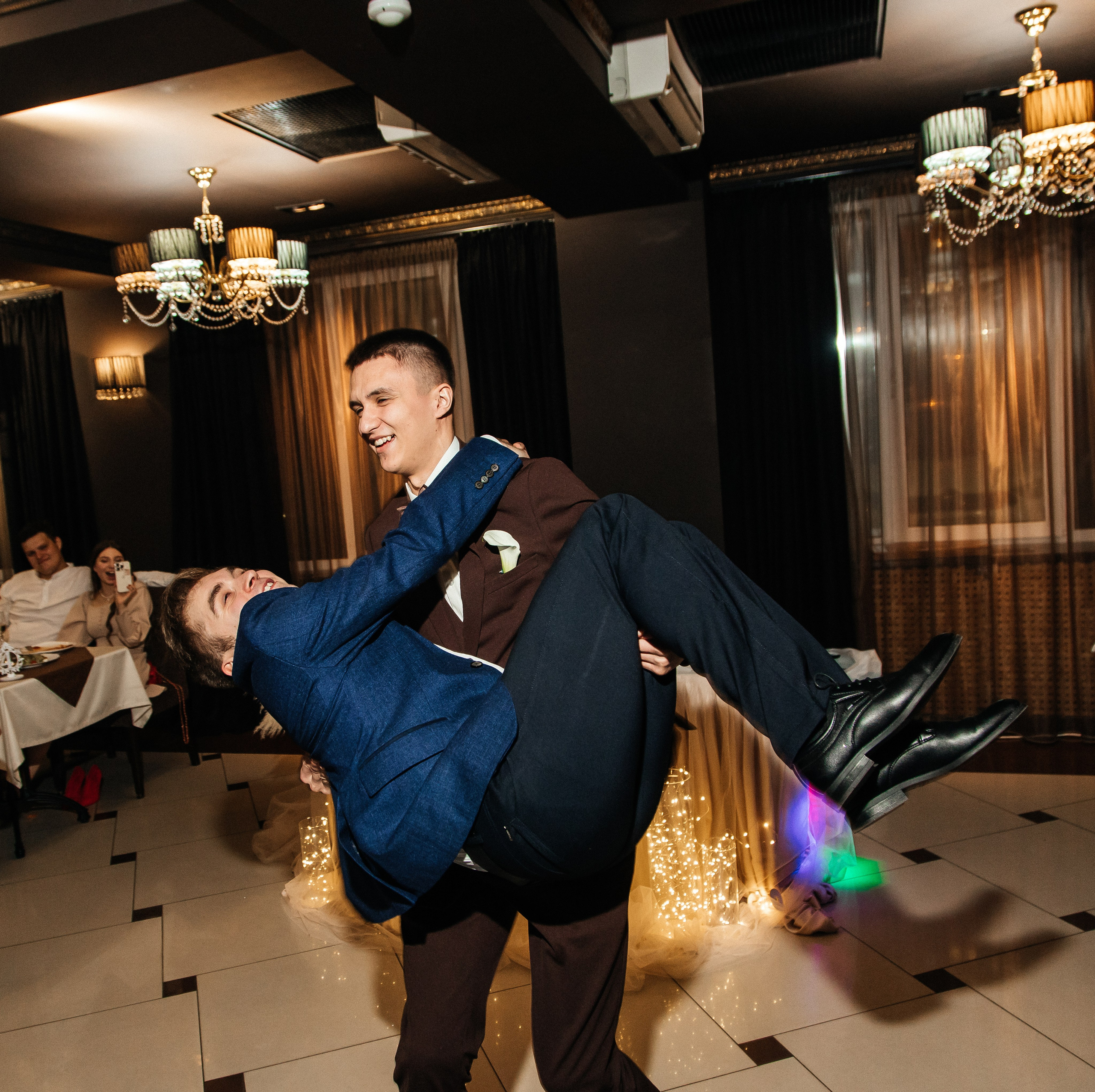 Любовный фестиваль. Артём Бачурин — свадебный фотограф Воронеж