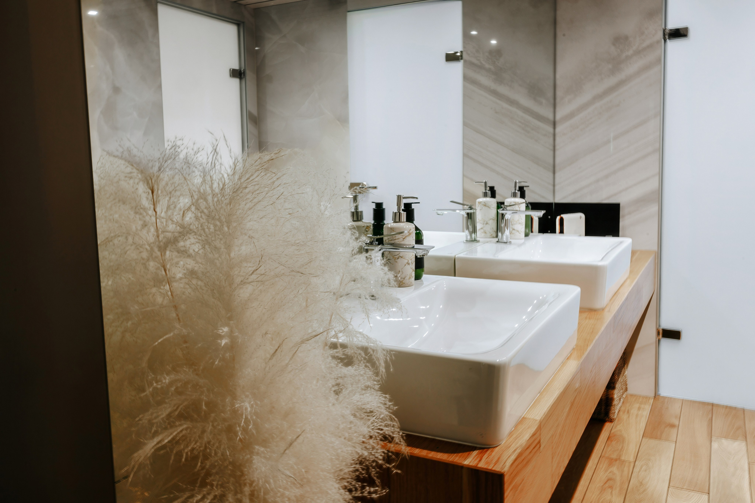 River & Wine Story. Репортажный фотограф в Санкт-Петербурге Жолудев Владислав