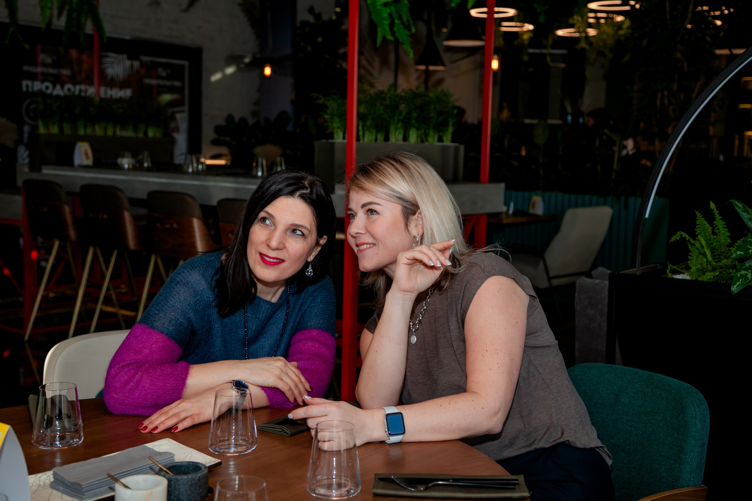 Праздники, лекции, культурные встречи, бранчи. Двойняшки-фотографы Анна и Анастасия в Санкт-Петербурге