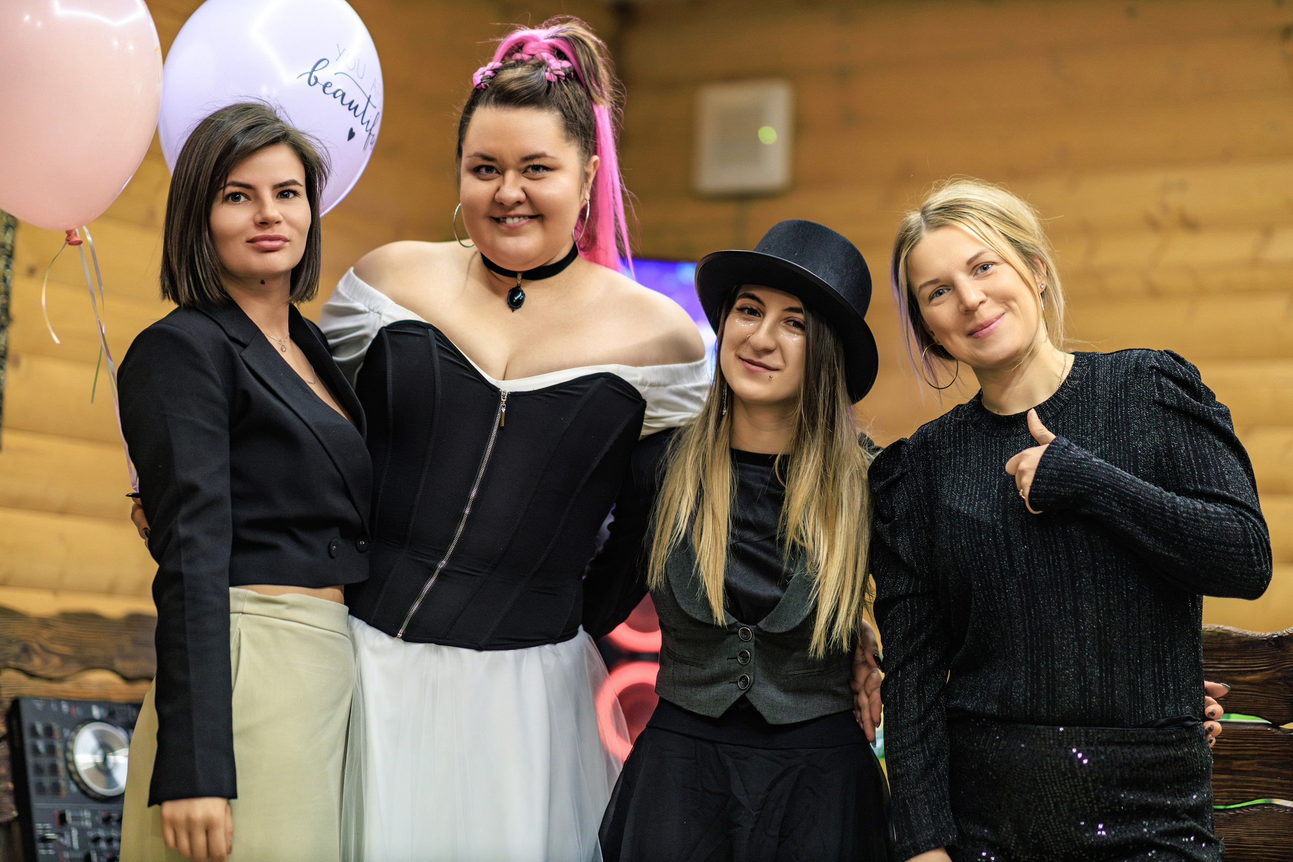 День рождения Алёны. Репортажный фотограф Екатеринбург | Яркий, качественный репортаж | Концерты, клубы, репортаж, праздники, корпоративы