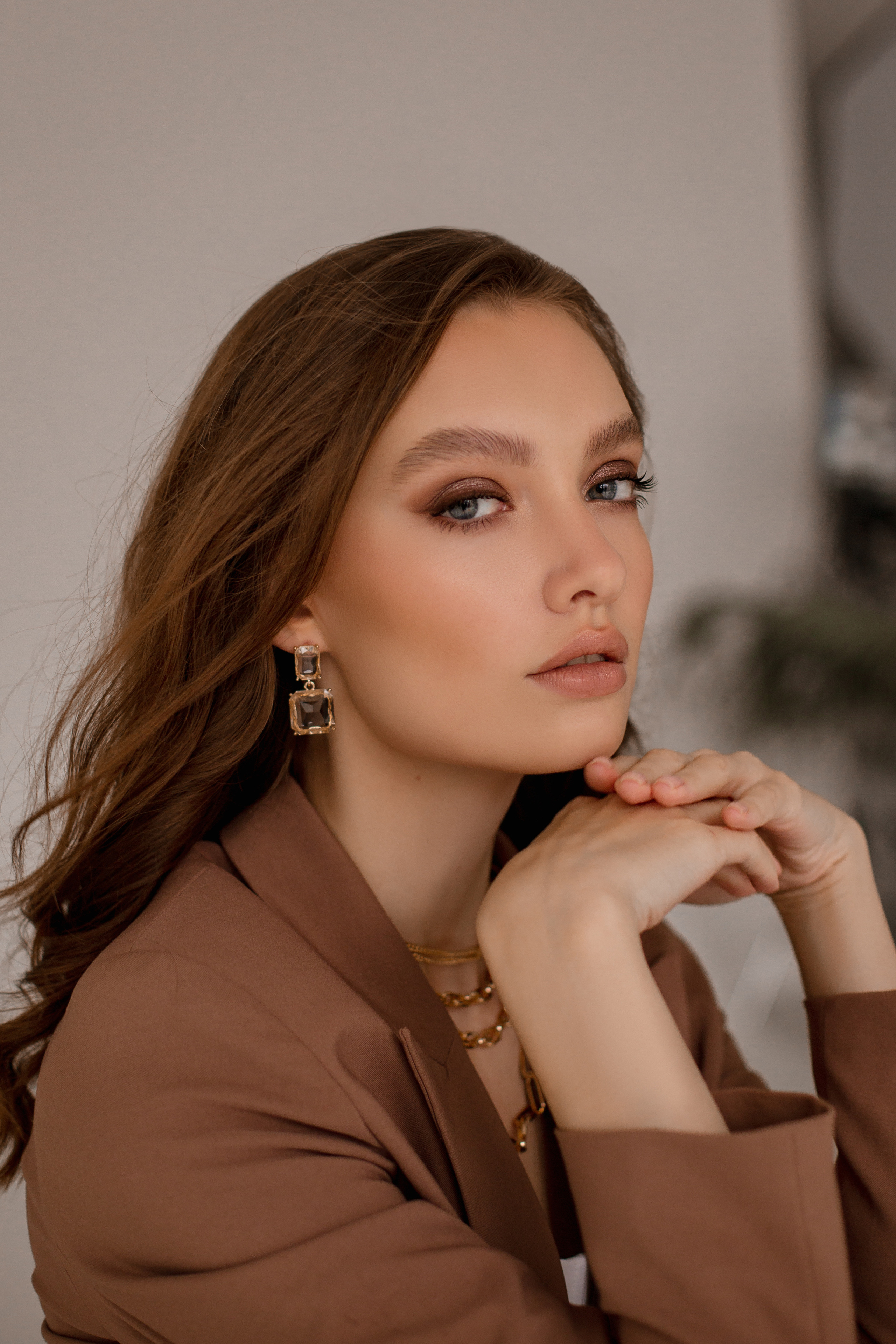 Минималистичная фотосессия девушки. Brand и контент фотограф