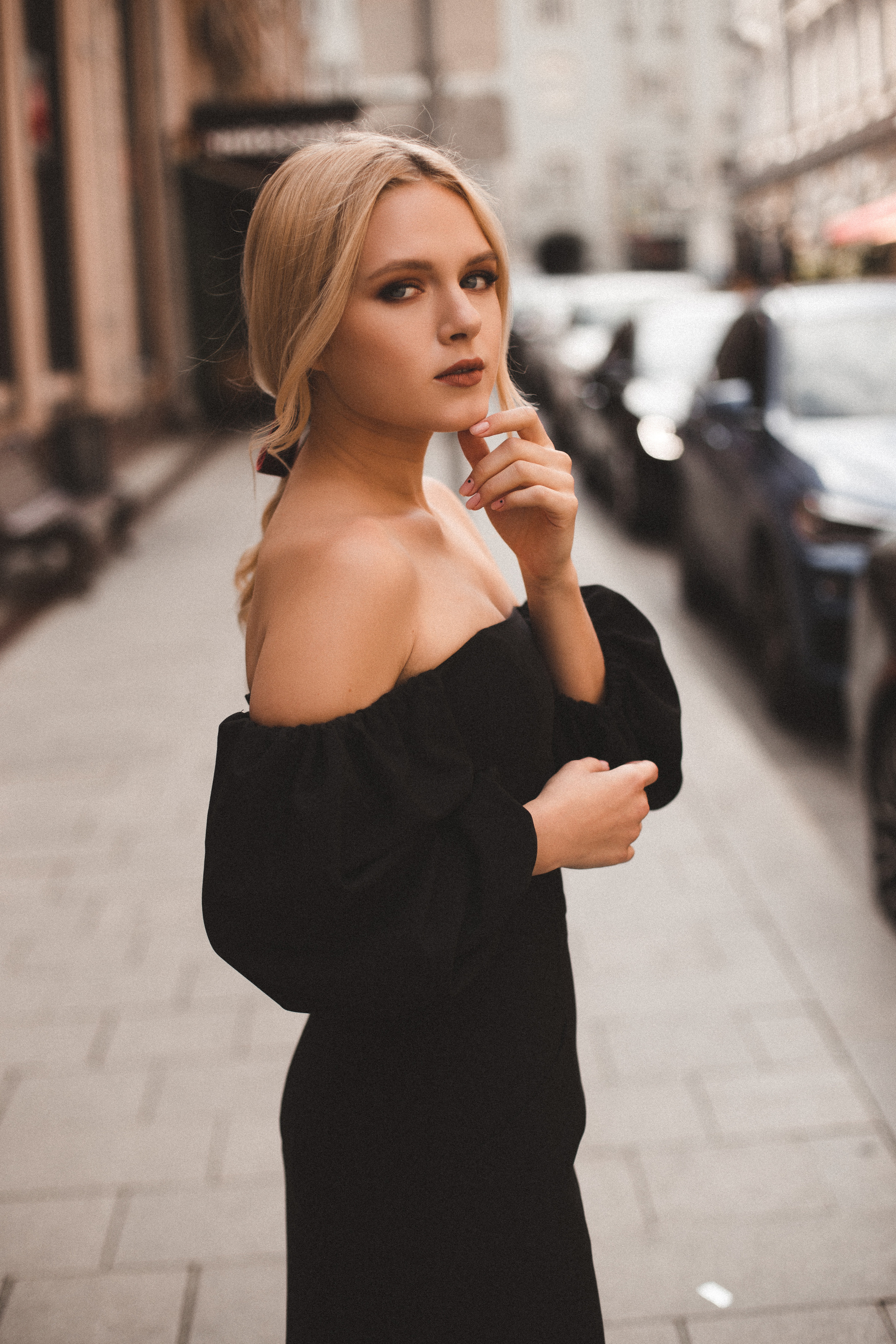 Уличная фотосессия в платье. Brand и контент фотограф