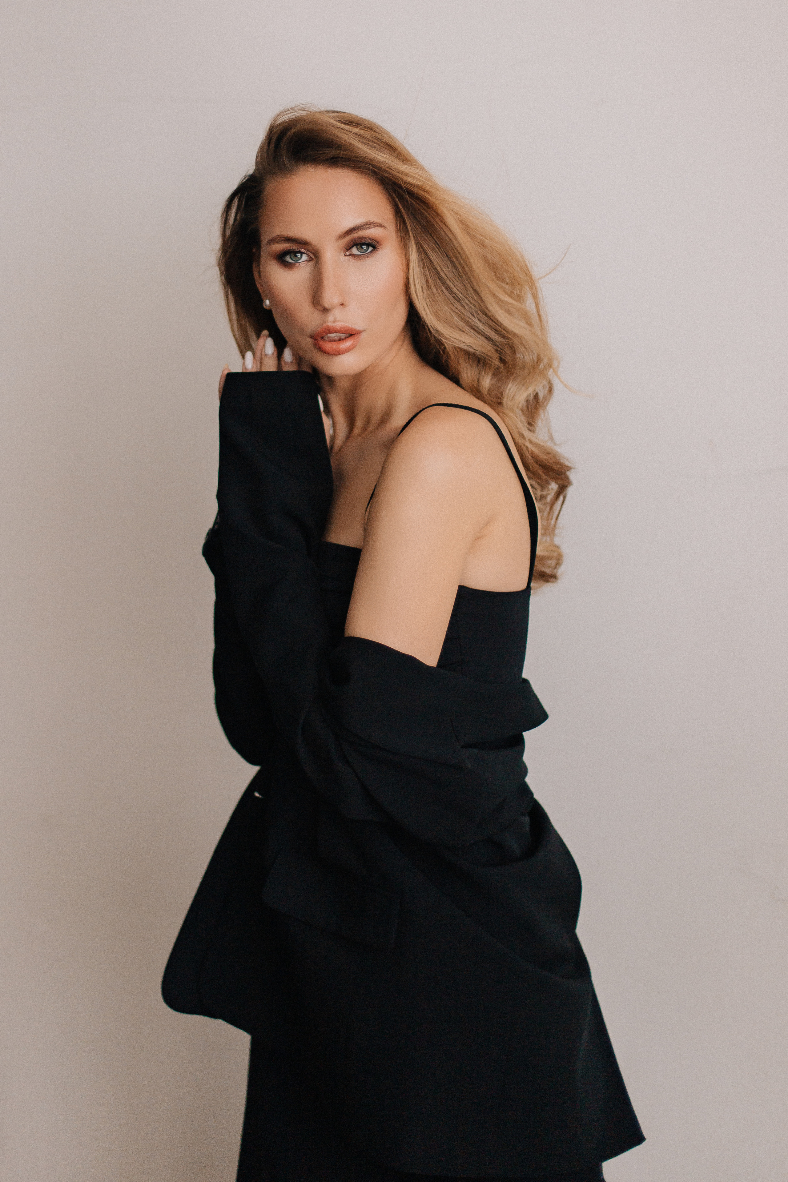 Минималистичная фотосессия. Brand и контент фотограф