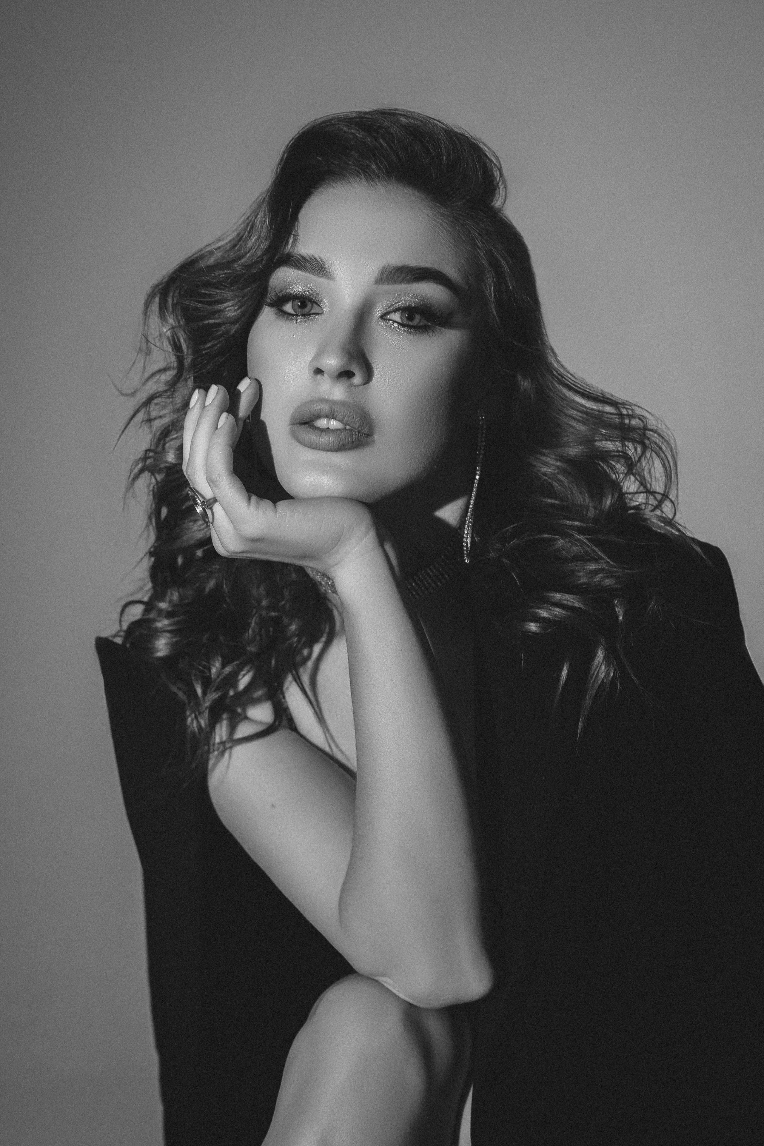 Праздничная фотосессия девушки. Brand и контент фотограф