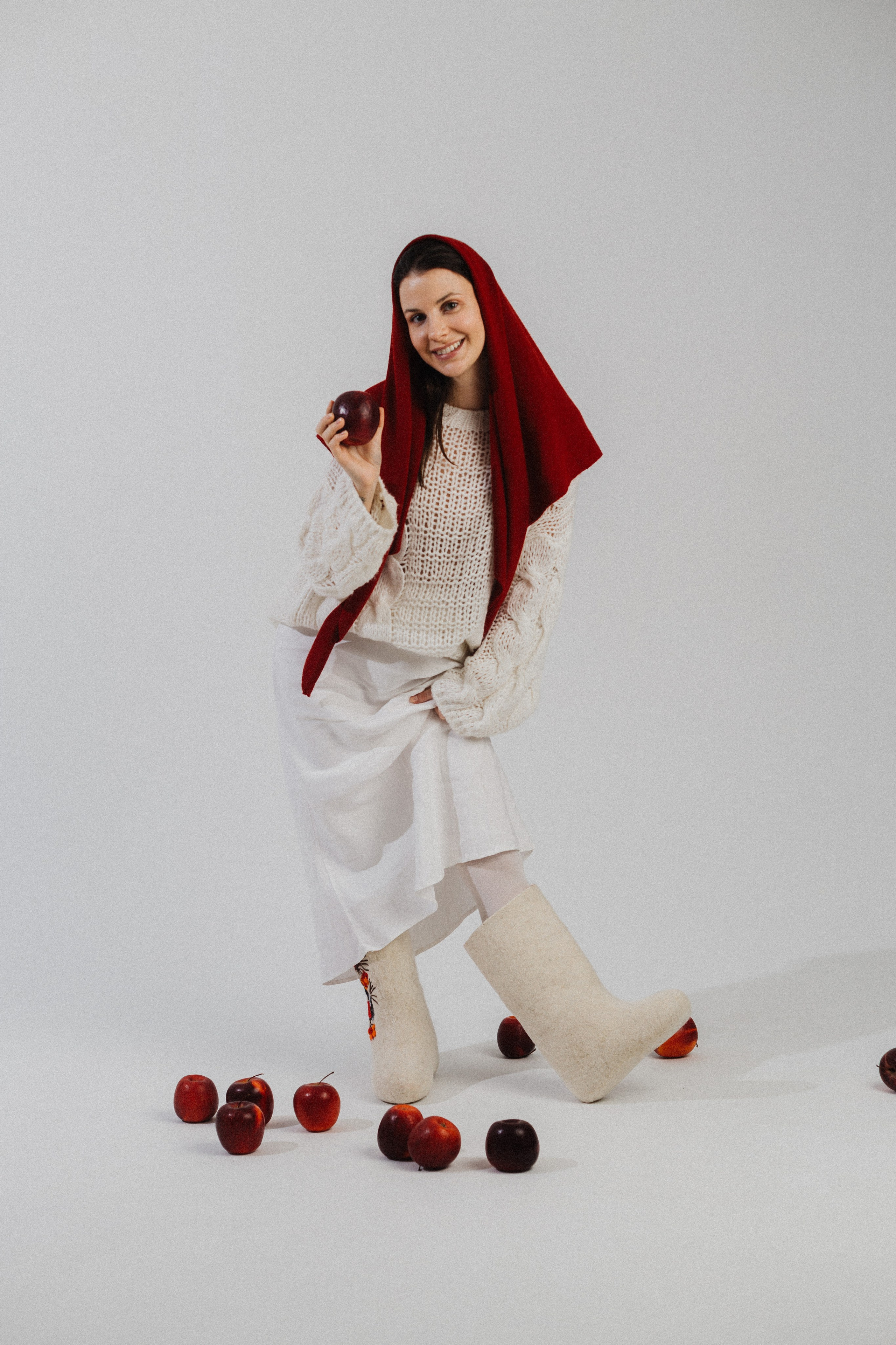 Аня с яблоками. Портретный фотограф Москва Юлия Трякина