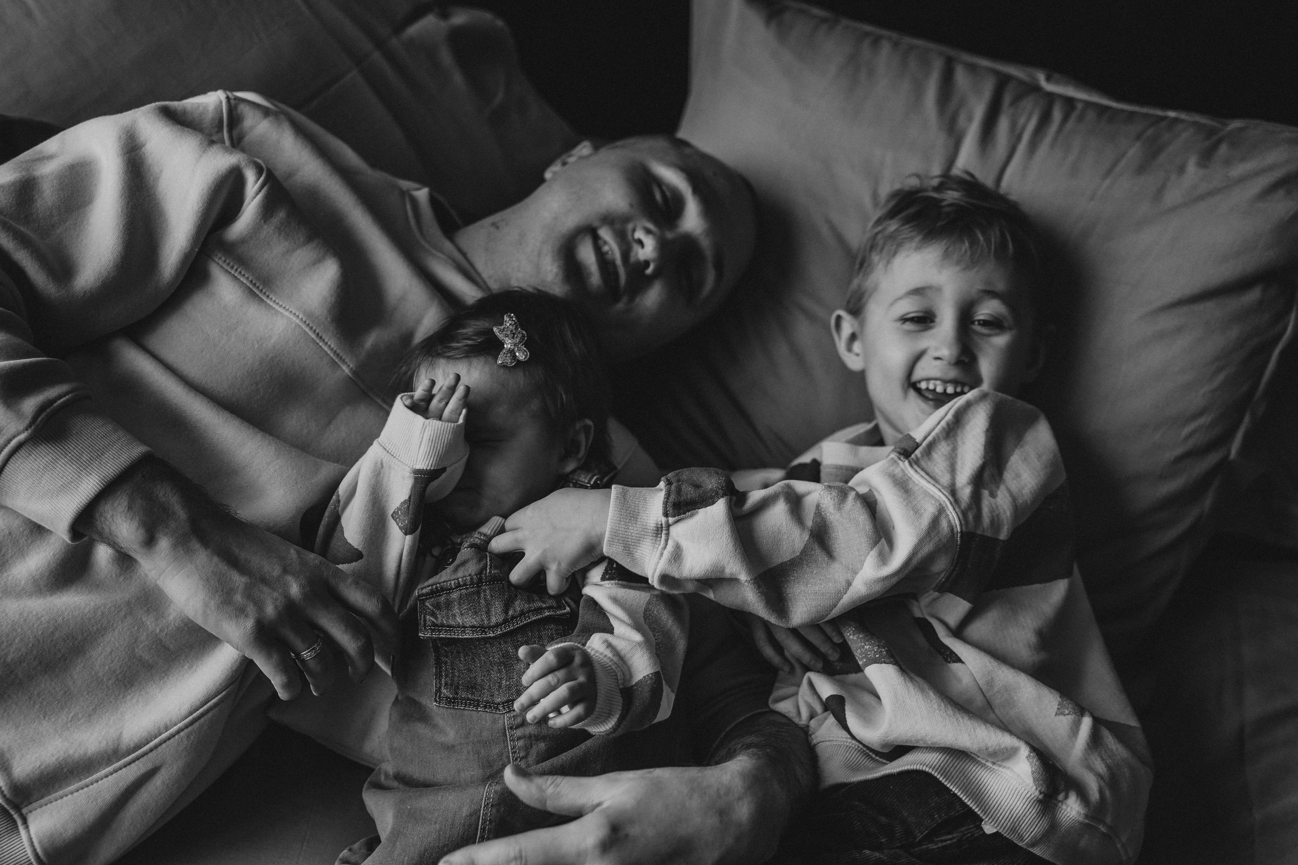 Семейная фотосессия в стиле минимализм. Семейный и женский фотограф в Краснодаре Анастасия Приймак