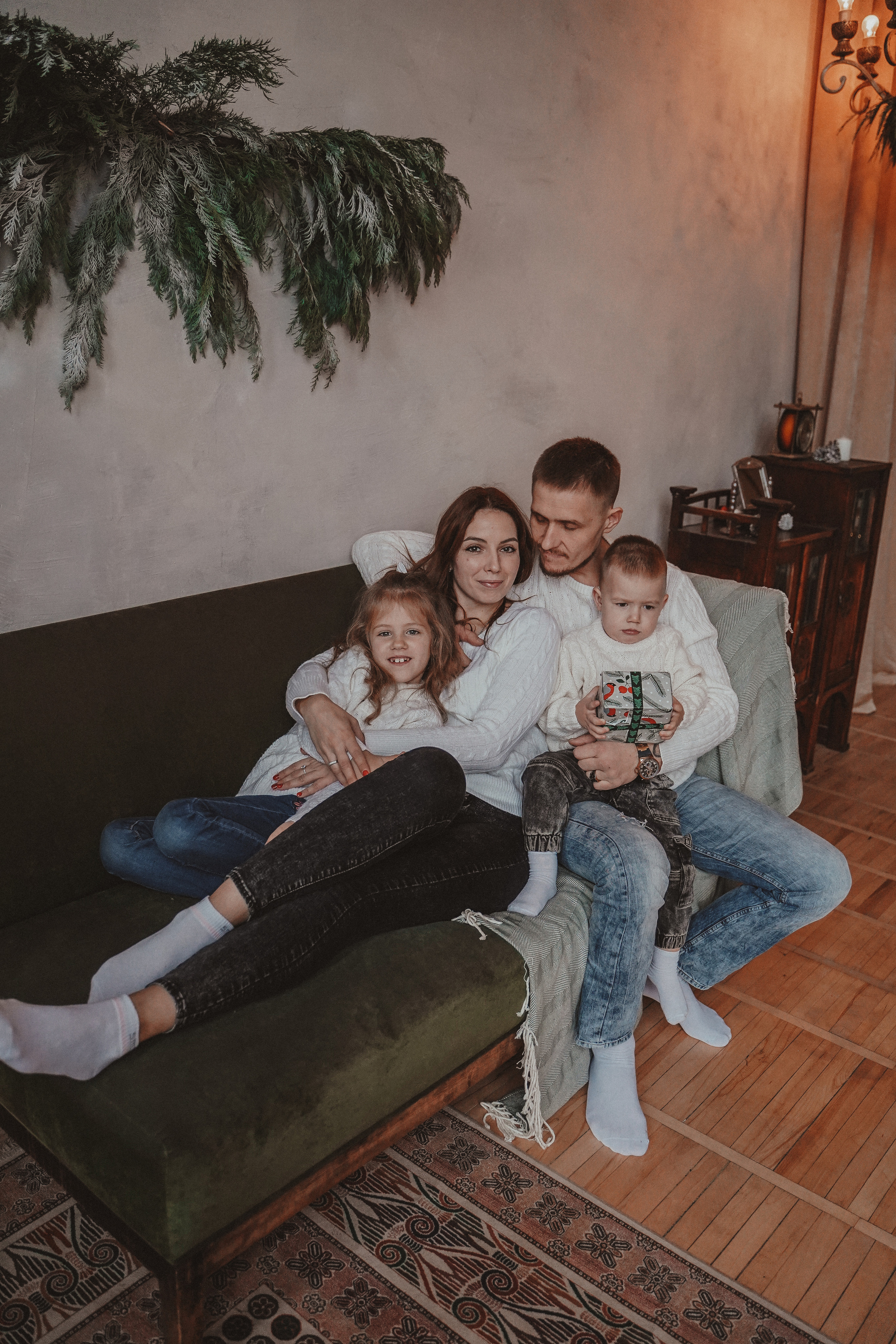 Семейная новогодняя фотосессия. Семейный и женский фотограф в Краснодаре Анастасия Приймак