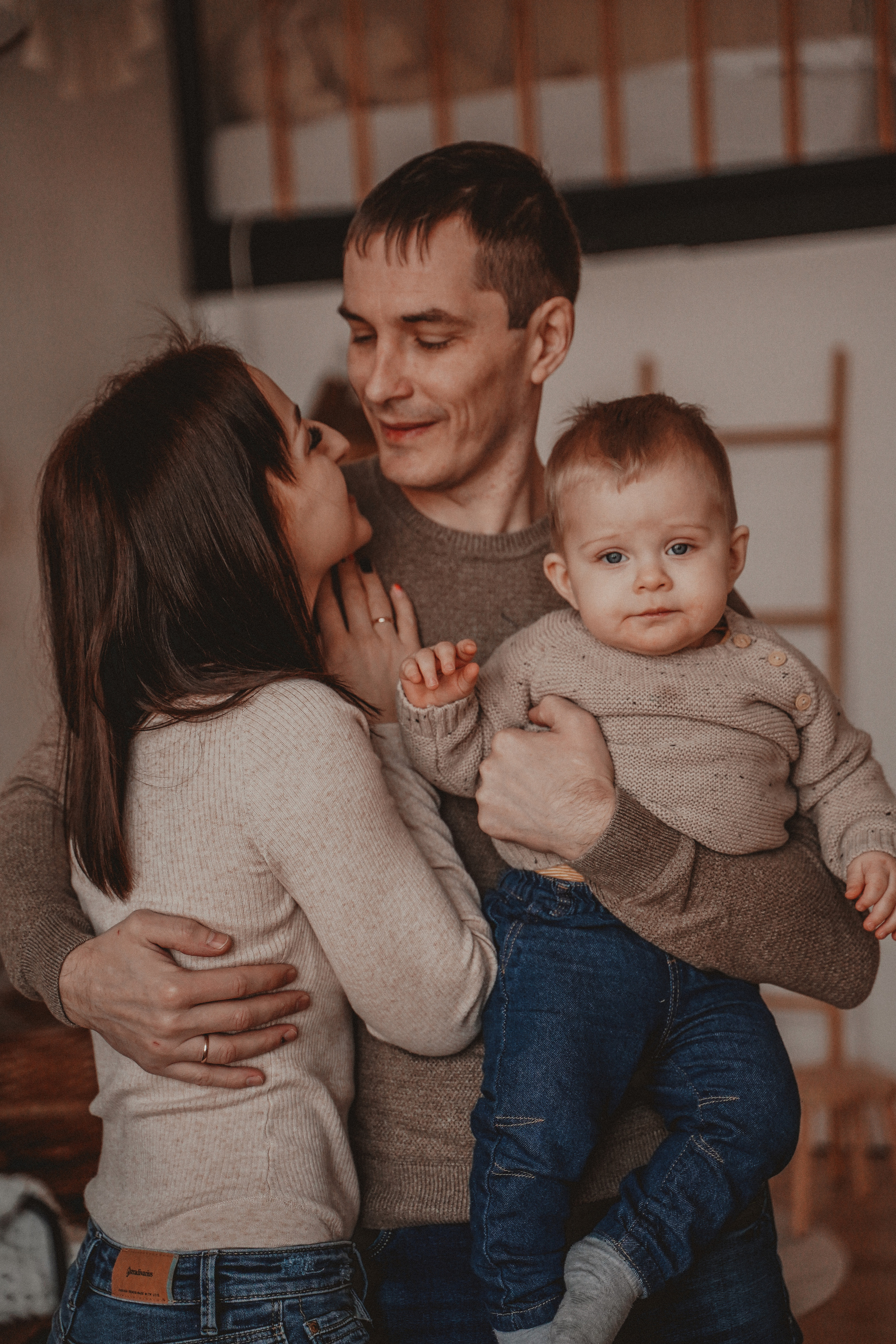 Семейная фотосессия в студии. Семейный и женский фотограф в Краснодаре Анастасия Приймак