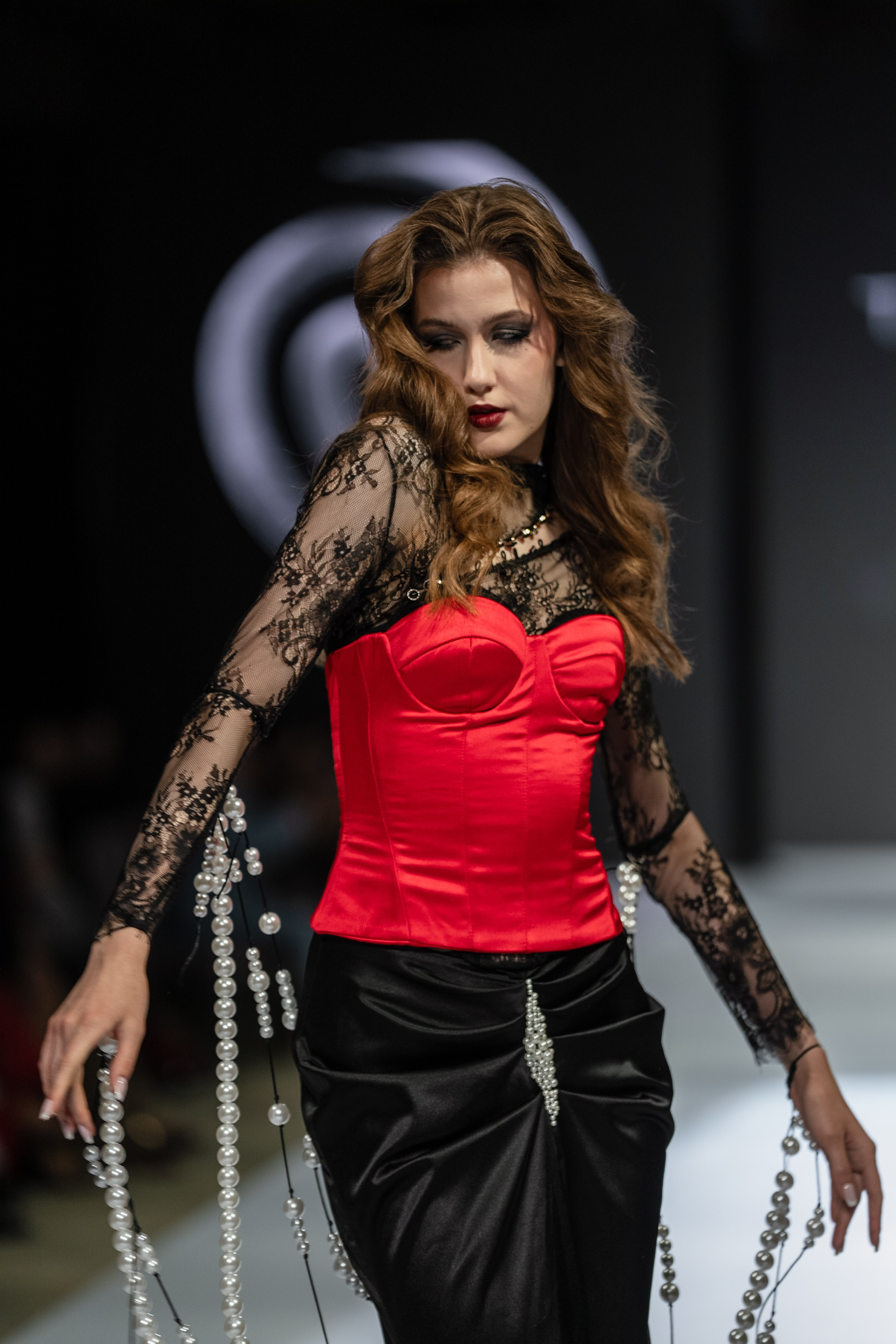 Eurasia Fashion Week Tomoyov. Сайт Алматинского НЮ АРТ, будуар и фэшн фотографа Дениса Карпенко