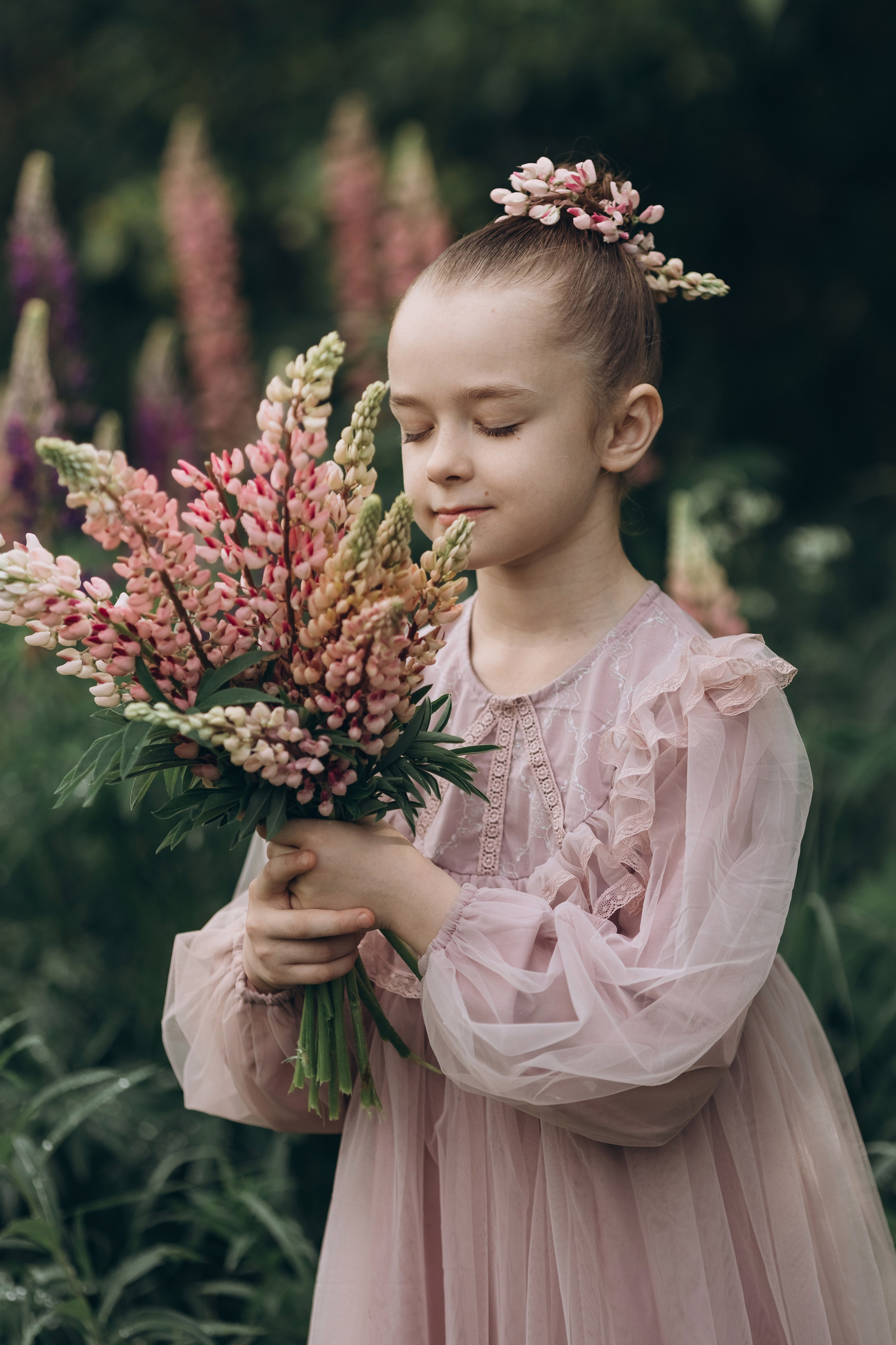 В люпинах. Фотограф Людмила Оюн