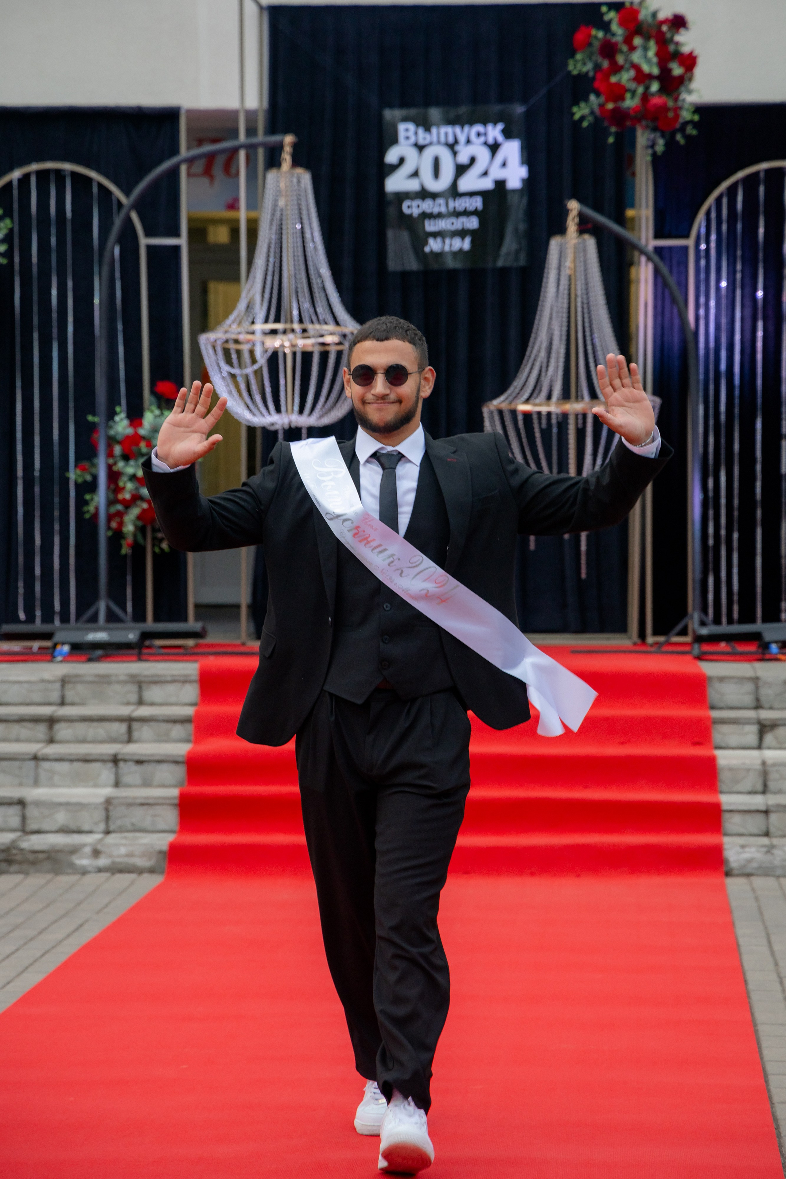 Школьный выпускной 2024 год в Соколе (Минск). Свадебный фотограф в Минске/Беларуси Сергей Спиридонов