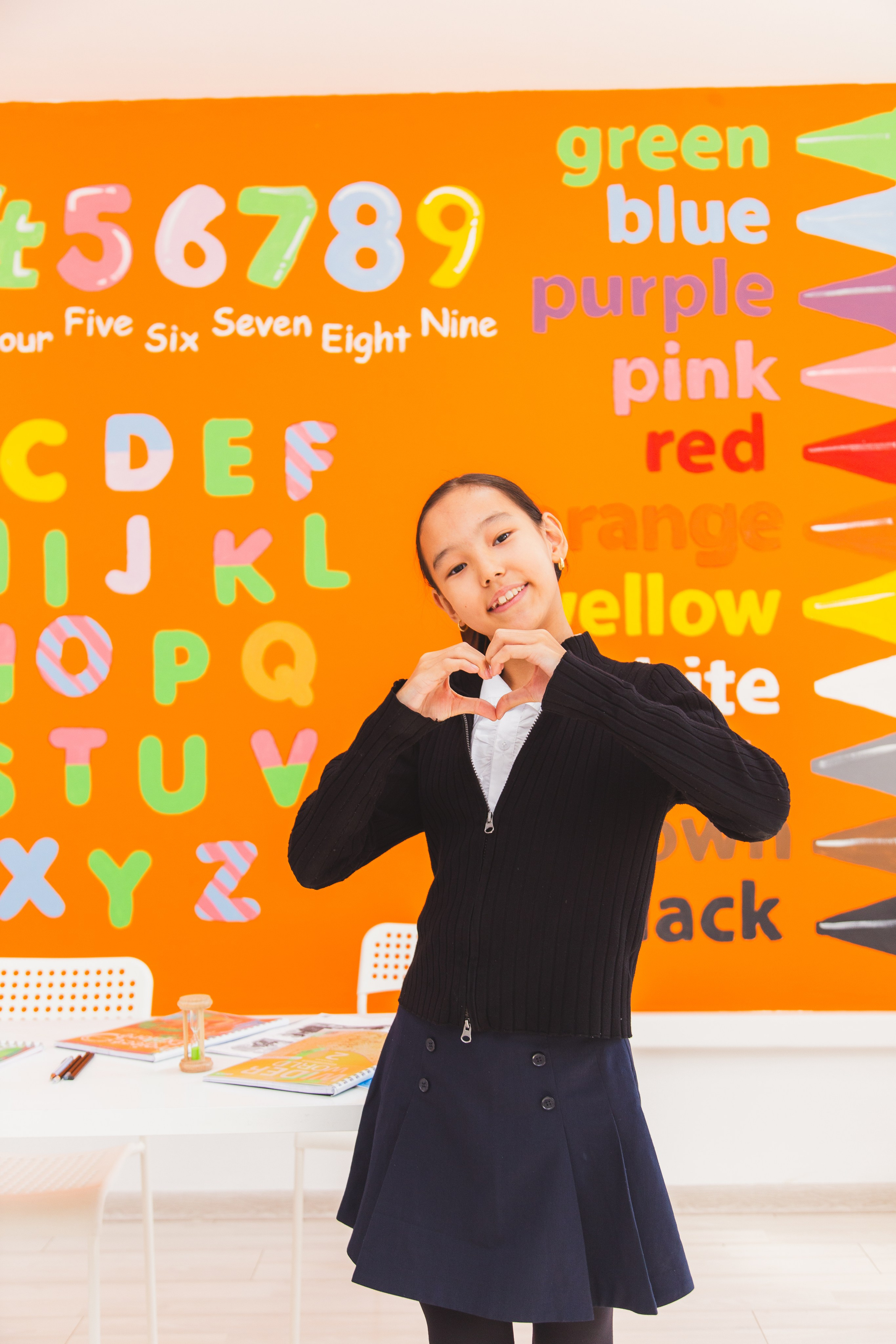 Sova School Атырау. Рекламный и портретный фотограф в Алматы — Серекпаев Танирхан