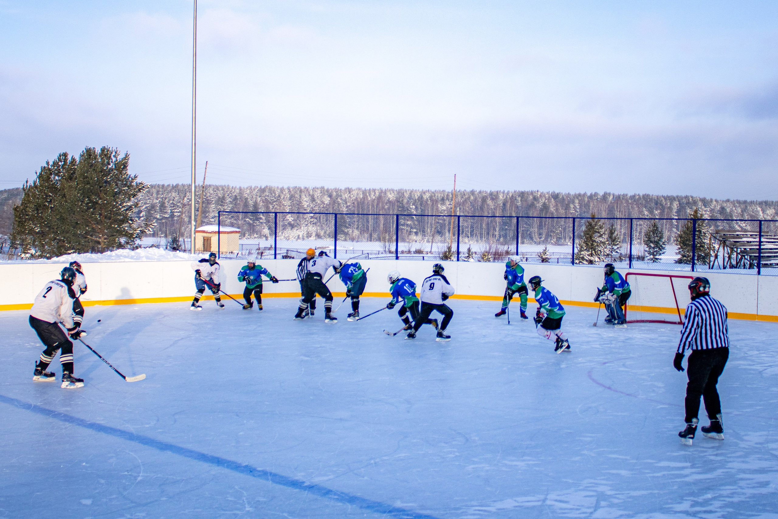Хоккей г.п Атиг-г.п Дружинино
