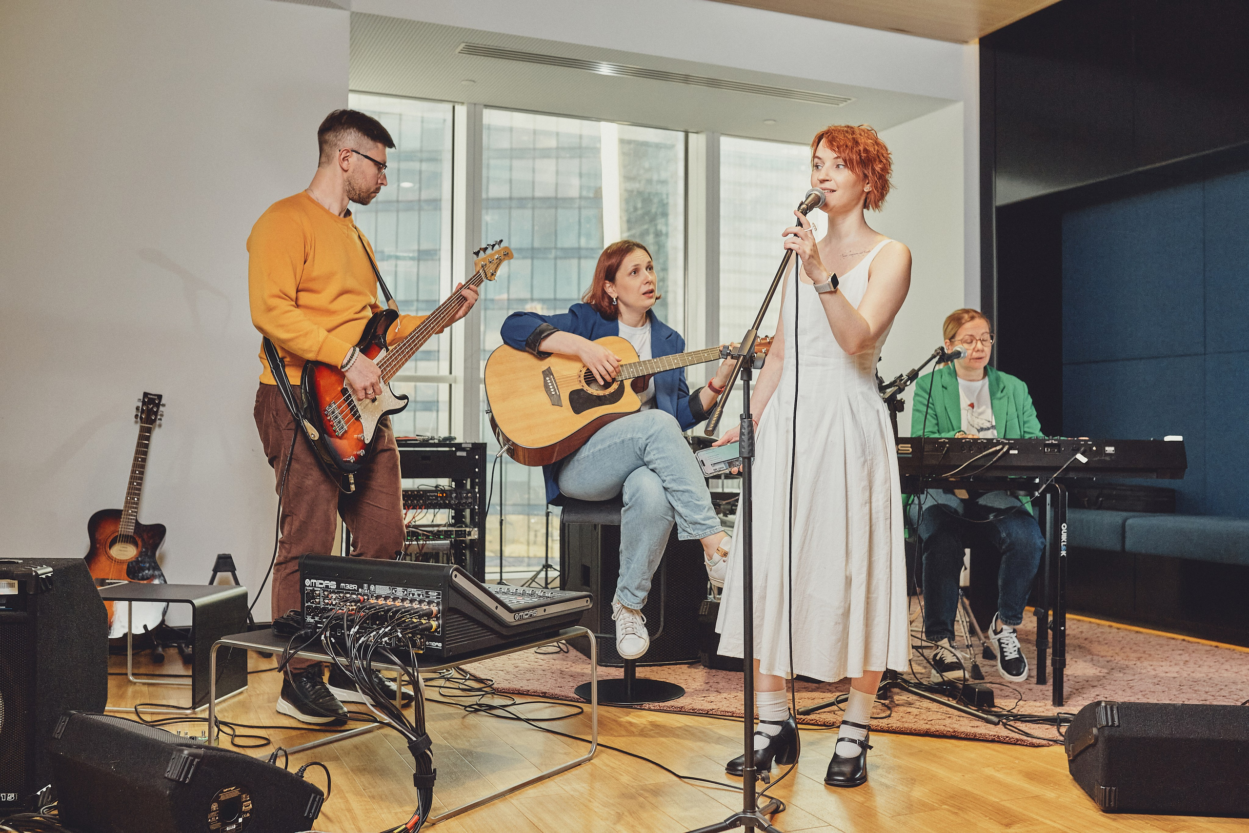 Съёмка в офисе Japan Tobacco International