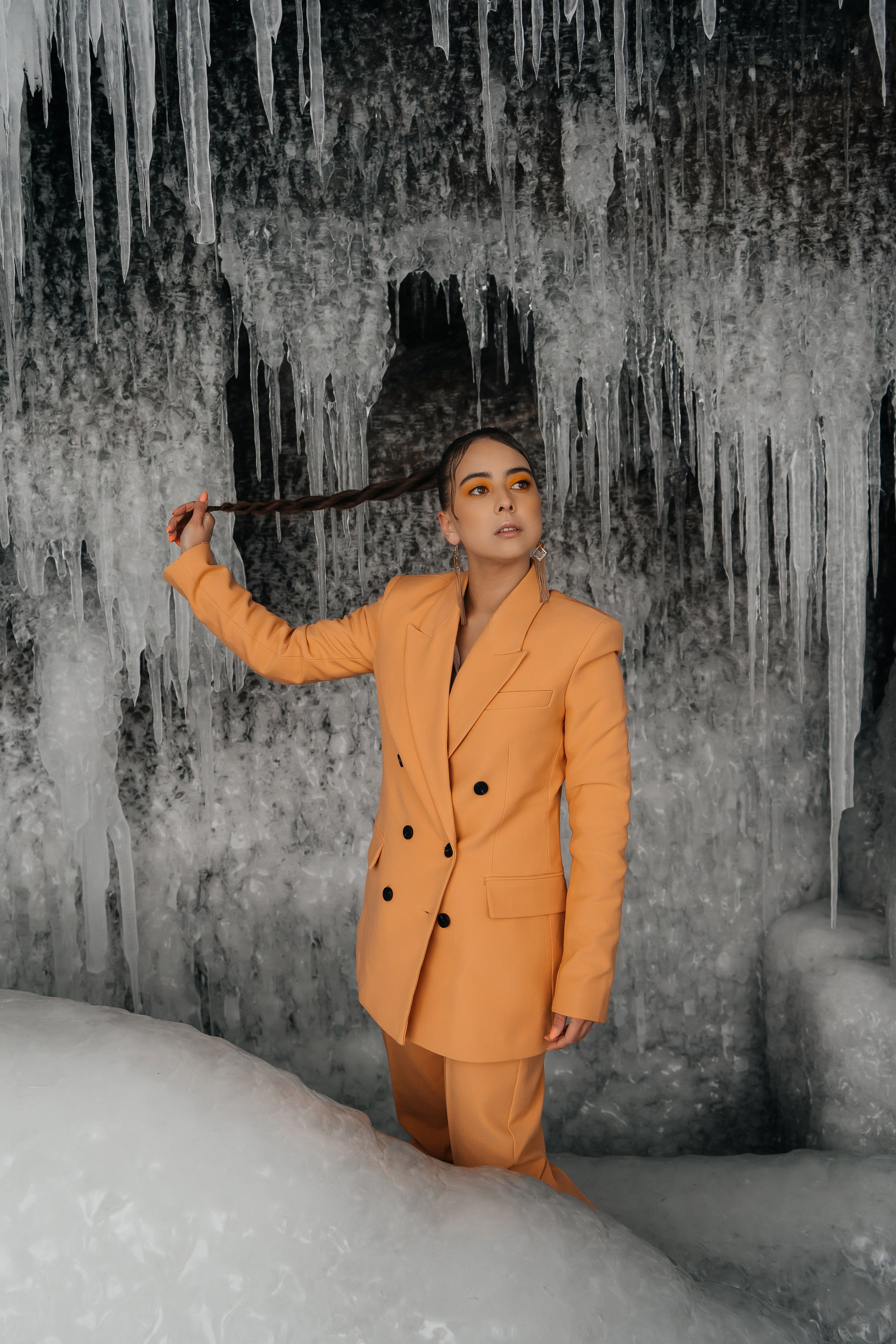 Женская съемка на Байкале. Фотограф Москва и Видеограф Москва