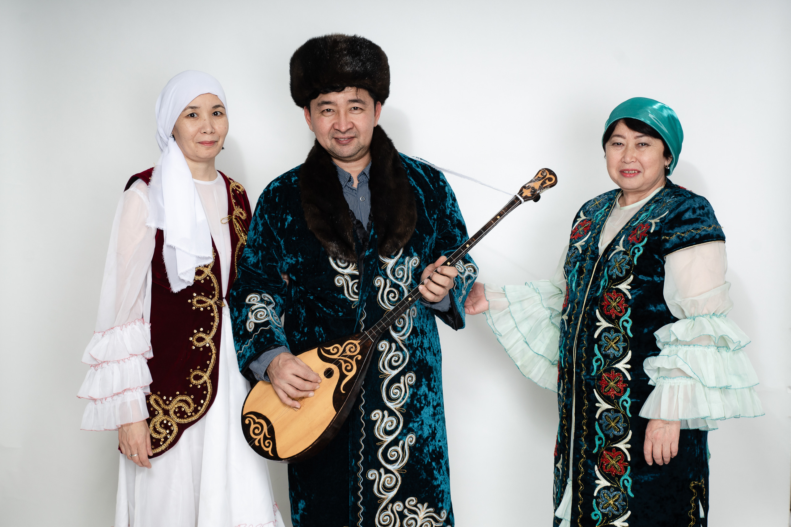 Студийная фотосъёмка представителей народов России. Репортажный фотограф Сергей Сажин г. Ярославль