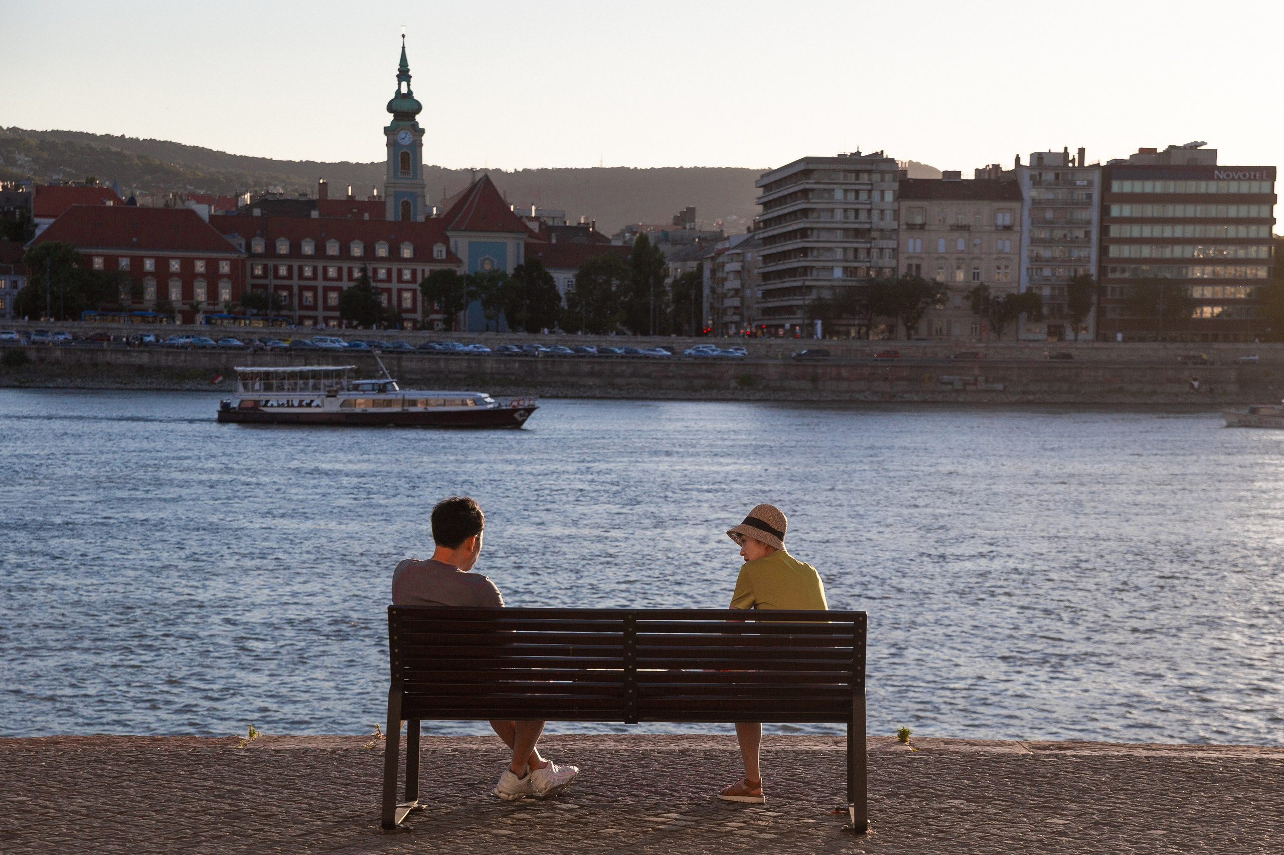 STREET PHOTOGRAPHY. Photographer in Budapest  — Yura Knyazev