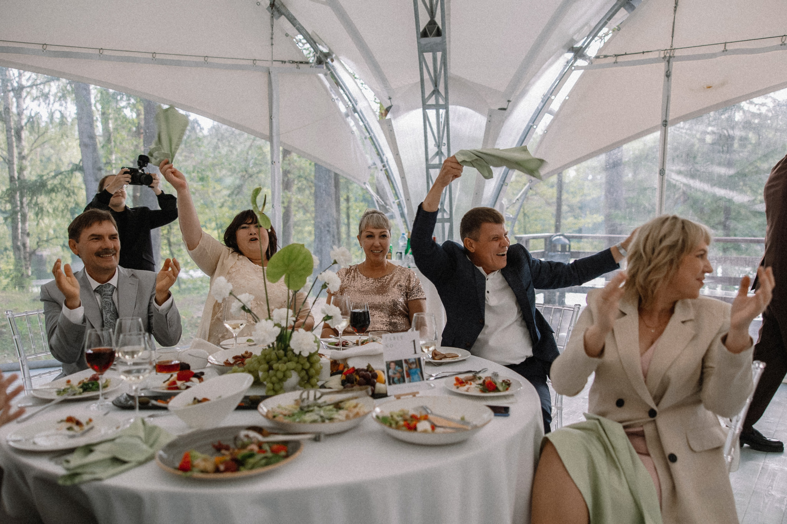 Карина + Дима: банкет. Николь — ваш любимый фотограф в Санкт-Петербурге