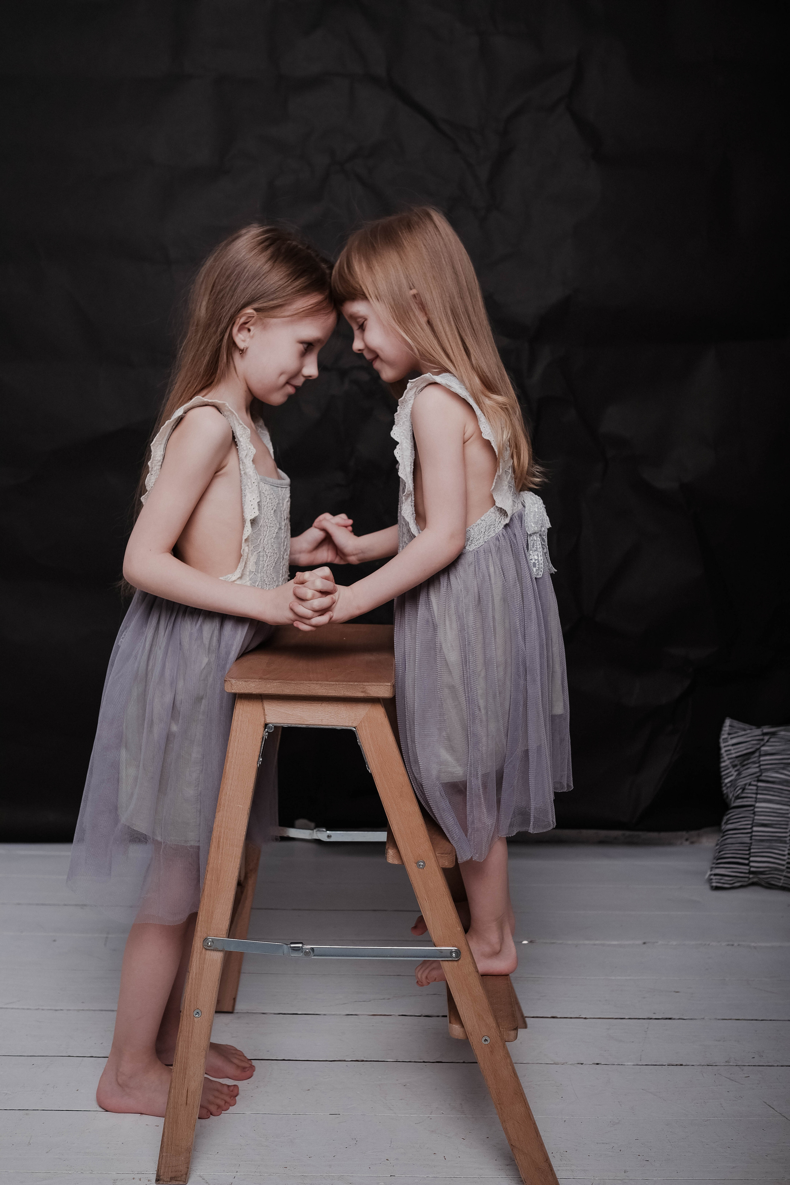 Ксюша и Соня. Фотограф Одинцово Нина Ленс