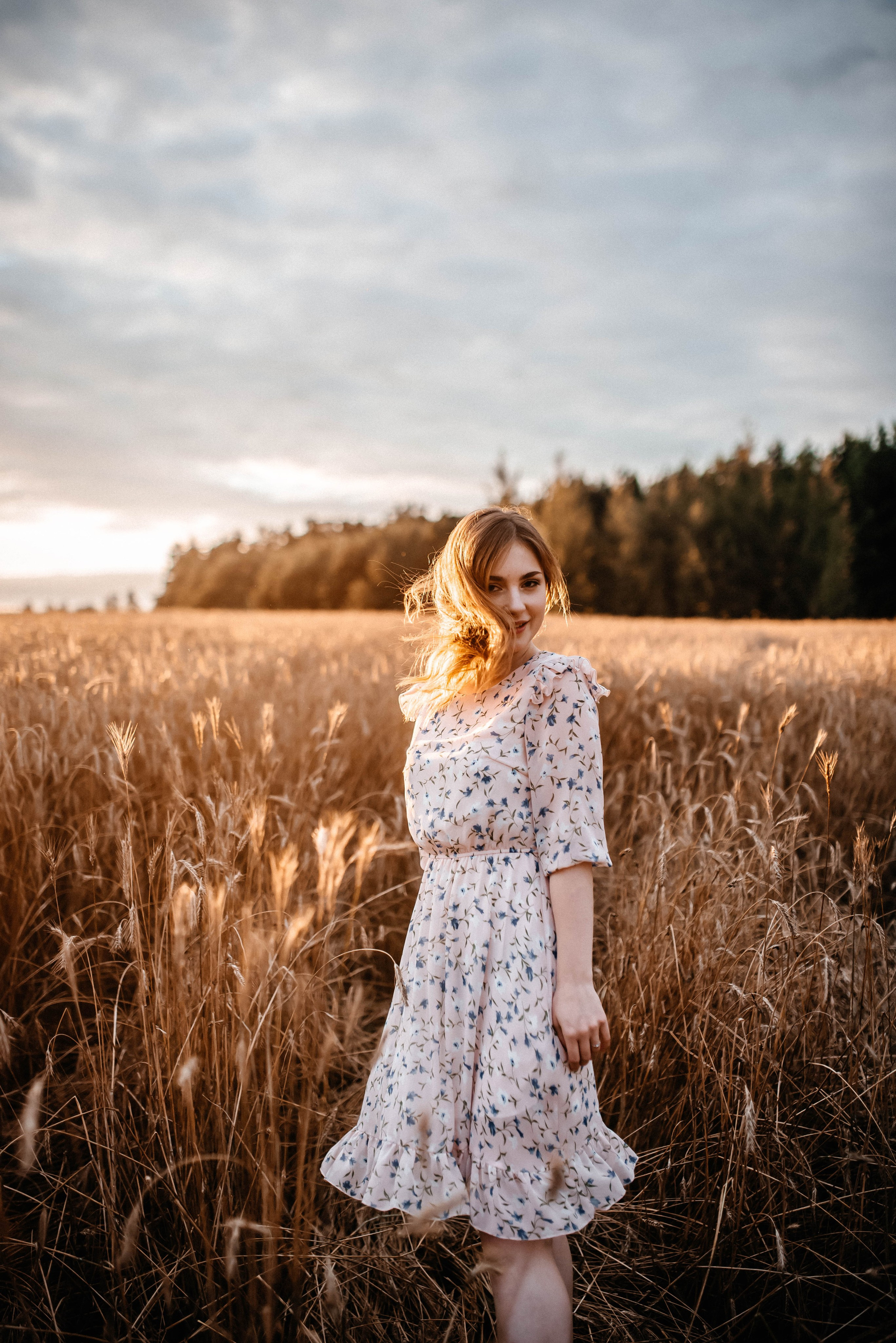 Маша, лето, закат. Главная