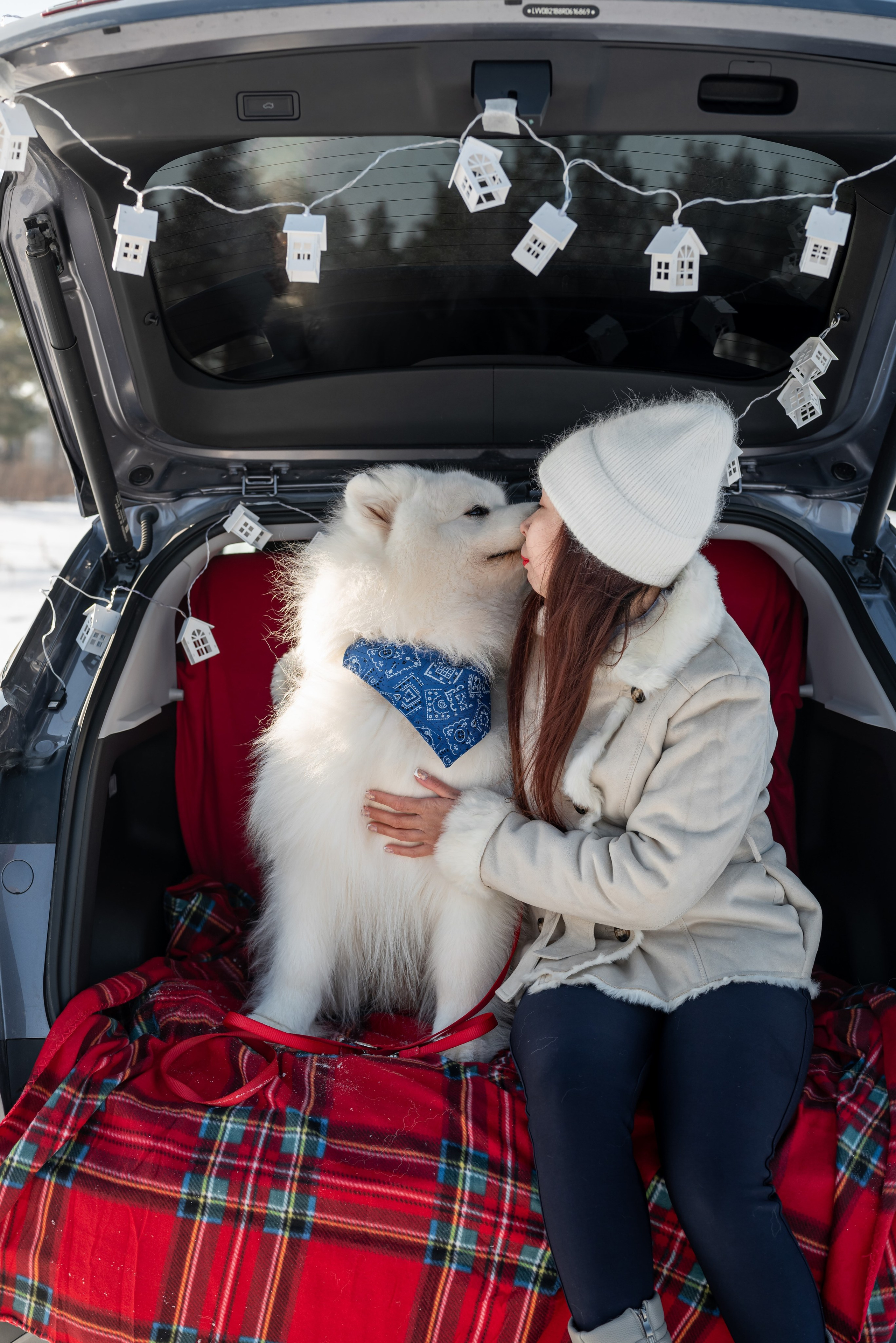 Фотопроект с Платоном и машиной на улице. Фотограф в городе Салават