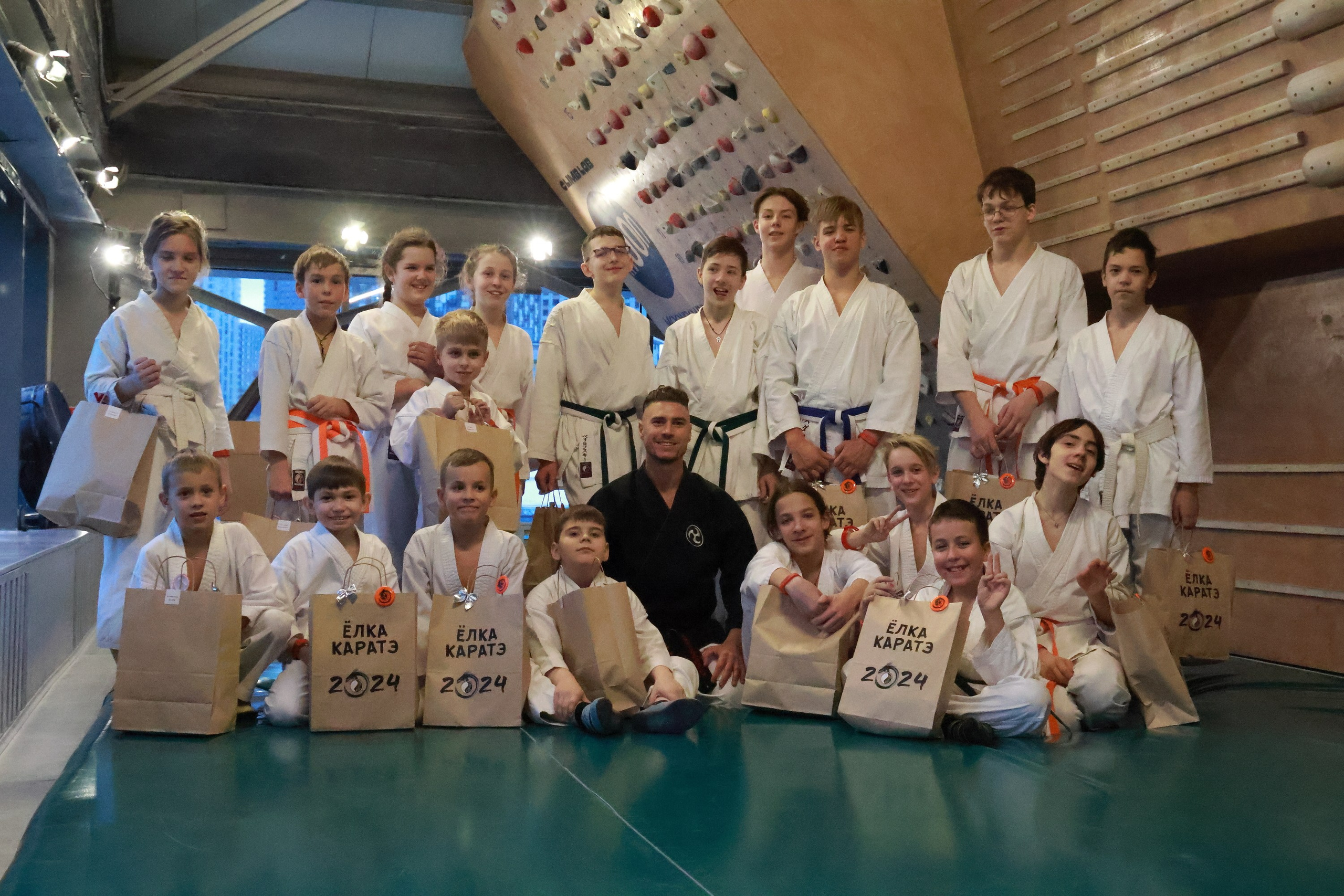 Репортажная фотосъёмка новогодней ёлки. Спортивный и репортажный фотограф Ермакова Светлана