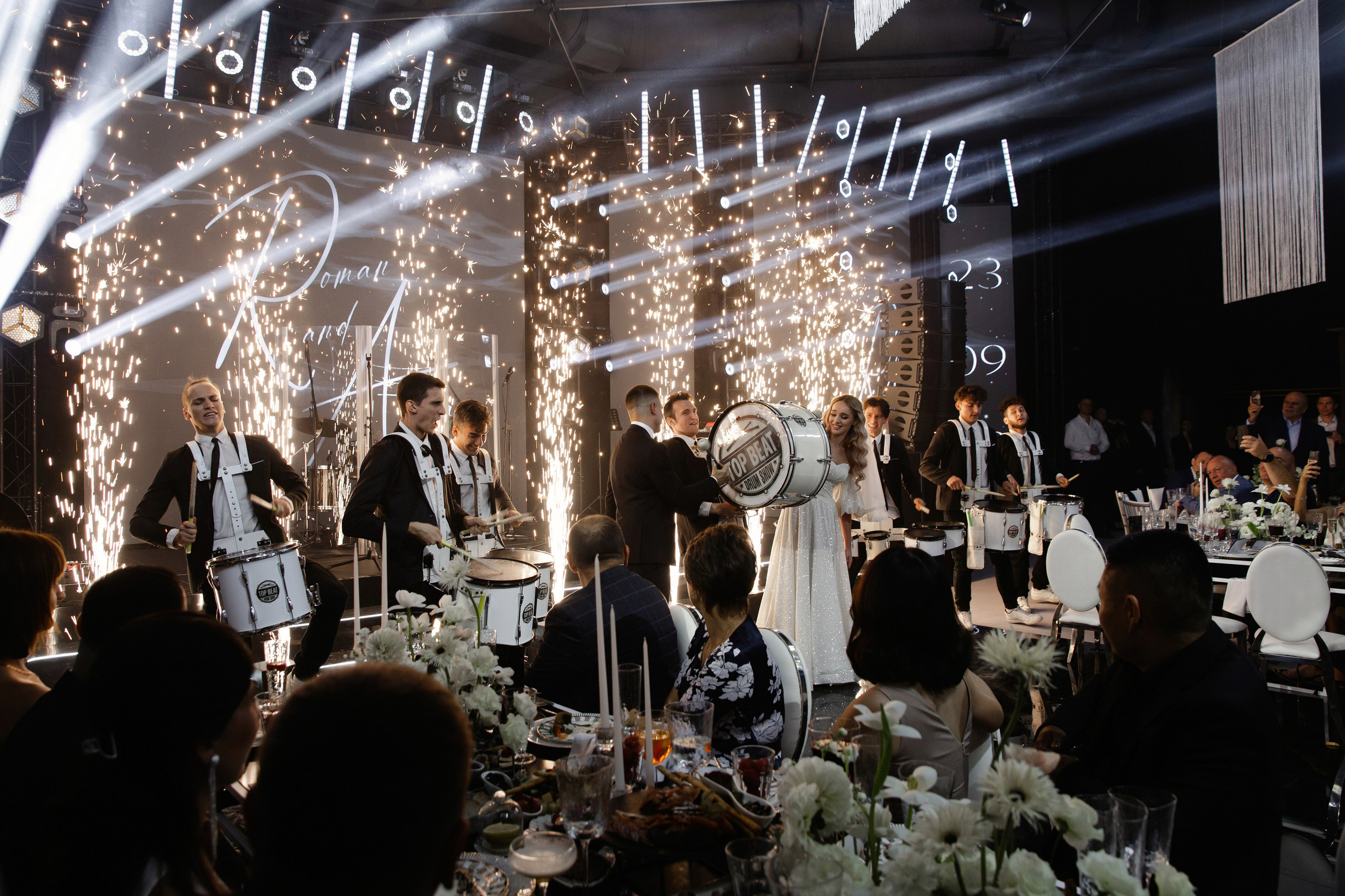 Свадебный день Романа и Анны в комплексе Пересвет Арена. Свадебный фотограф в Ростове Максимов Максим