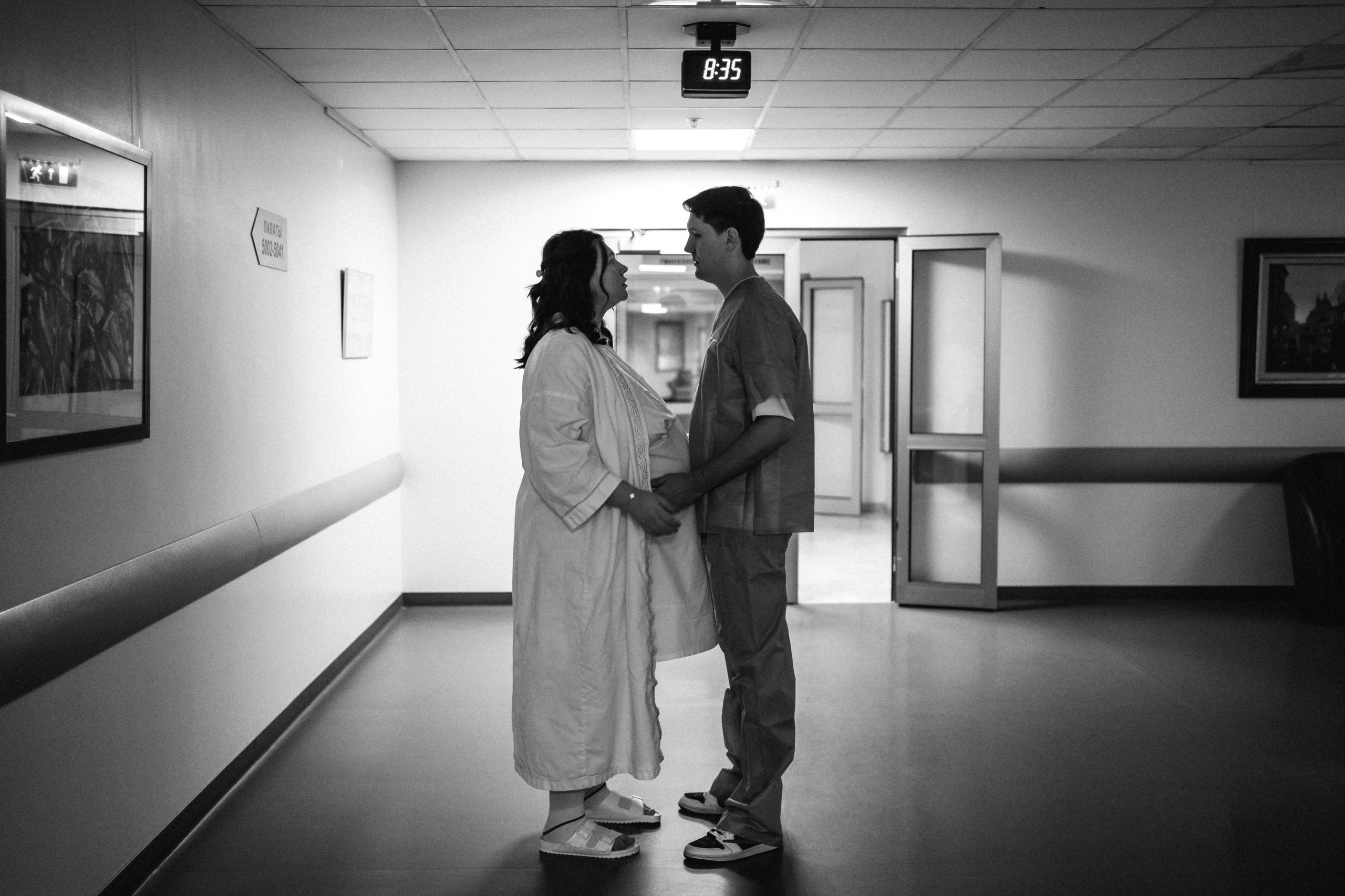 Съемка родов ЧБ. Фотограф и видеограф на роды в Москве Подшивалова Полина