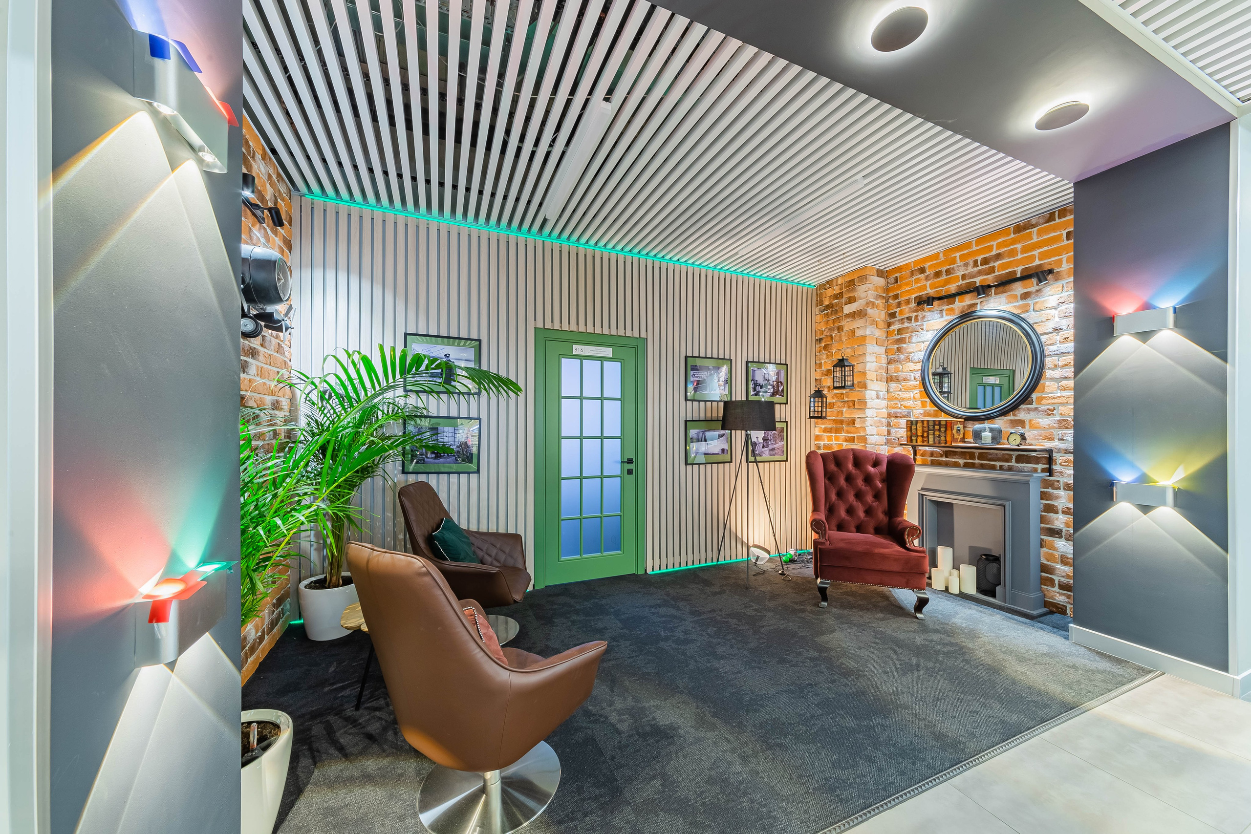 Сокол. Фотограф Лагутин Анатолий