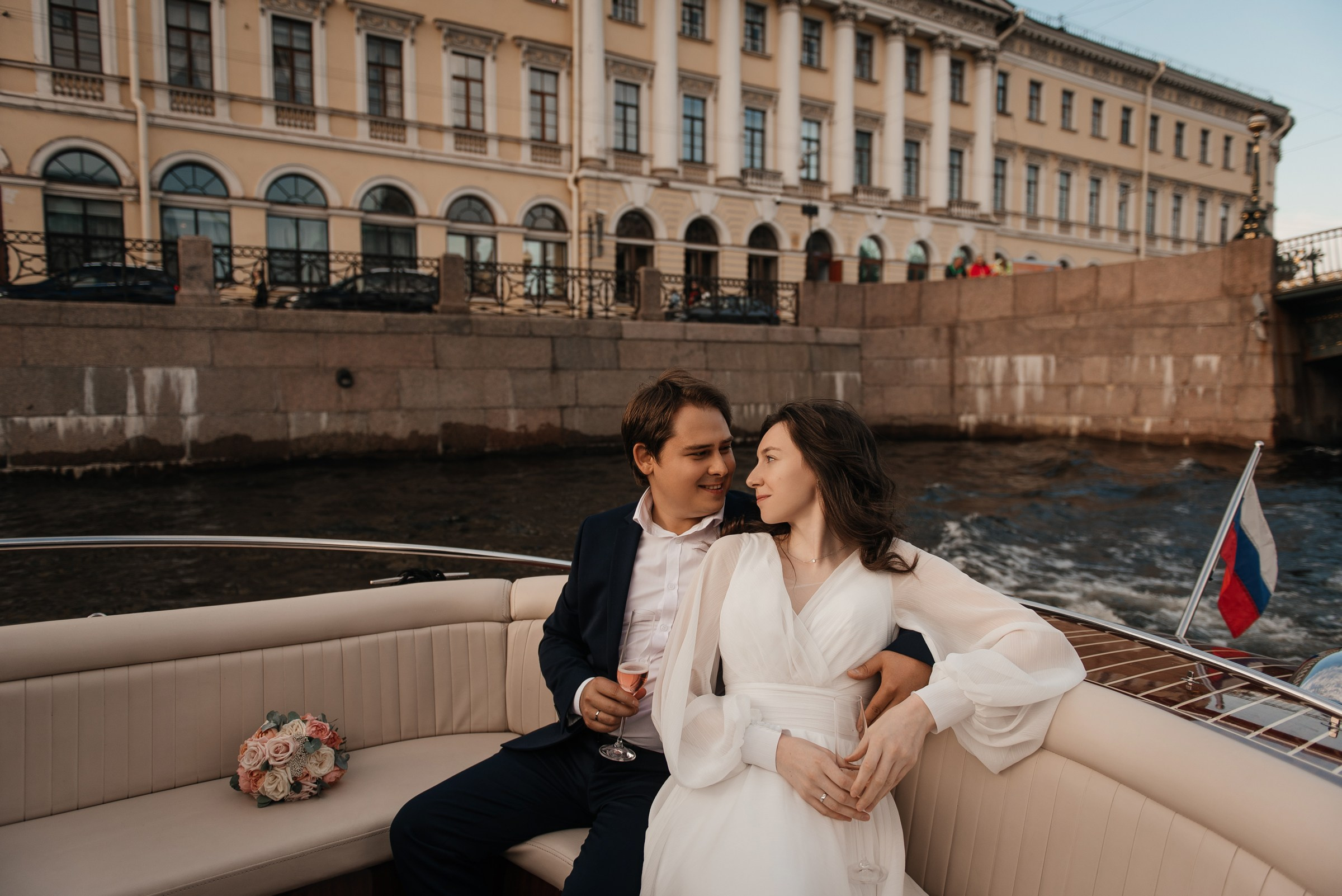 свадебная фотосессия на&nbsp;катере Venezia Nord