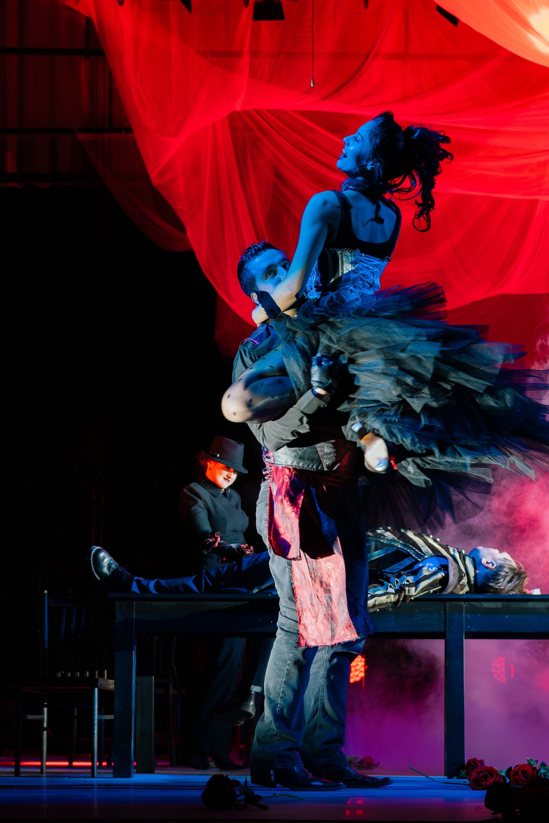 Театр Юного Зрителя «Маленькие трагедии». Фотограф Марк Файзулин