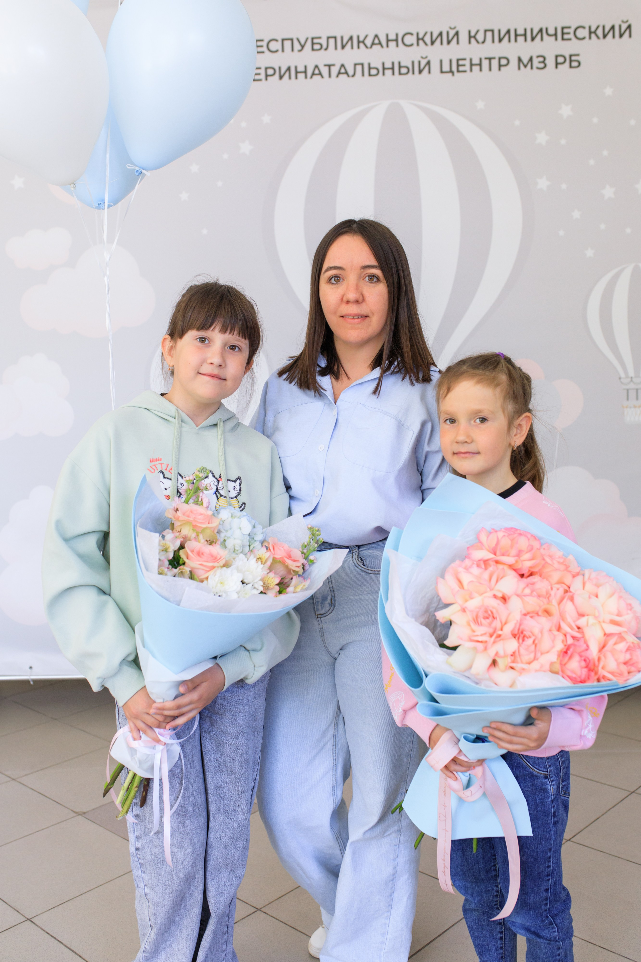 Съемка выписки из роддома. Фотограф в Уфе Ирина Идрисова