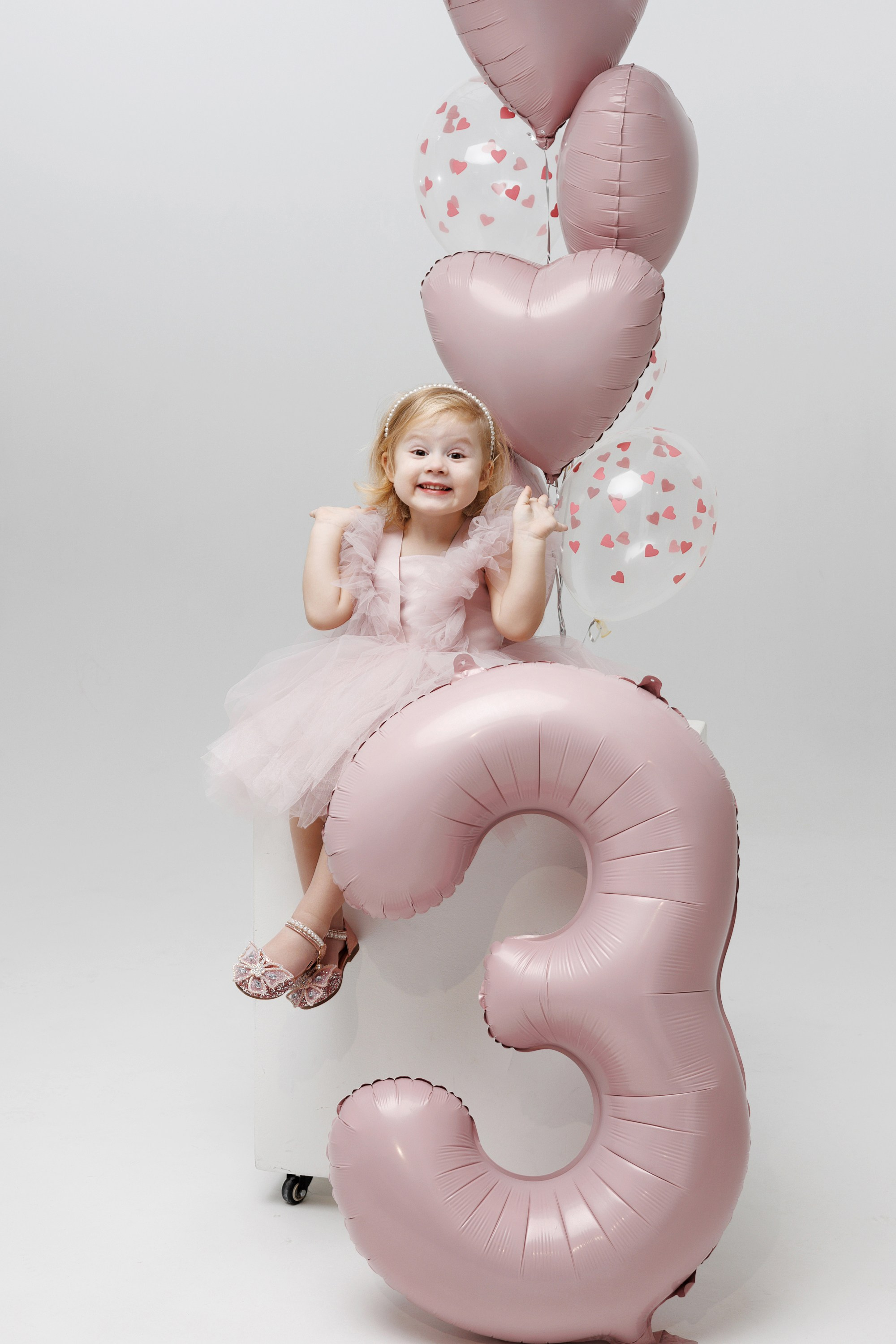 Съемка Дня Рождения Алисы в фотостудии CROSS-STUDIO зал IDEAL. Свадебный и семейный фотограф в Москве и МО Елена Агапова