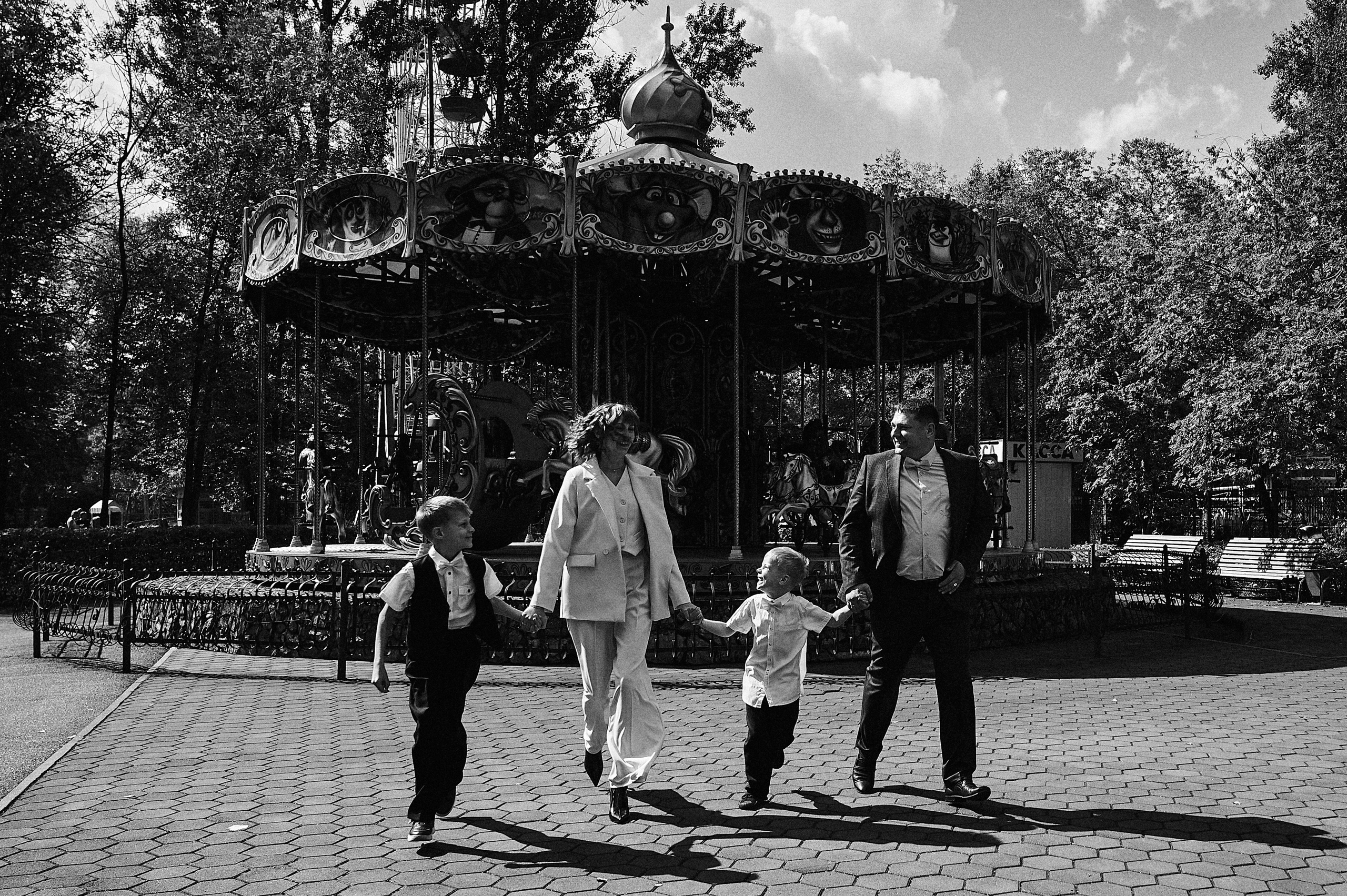 Семейная фотосессия в парке Гагарина, Новокузнецк — фотограф Иван Третьяков