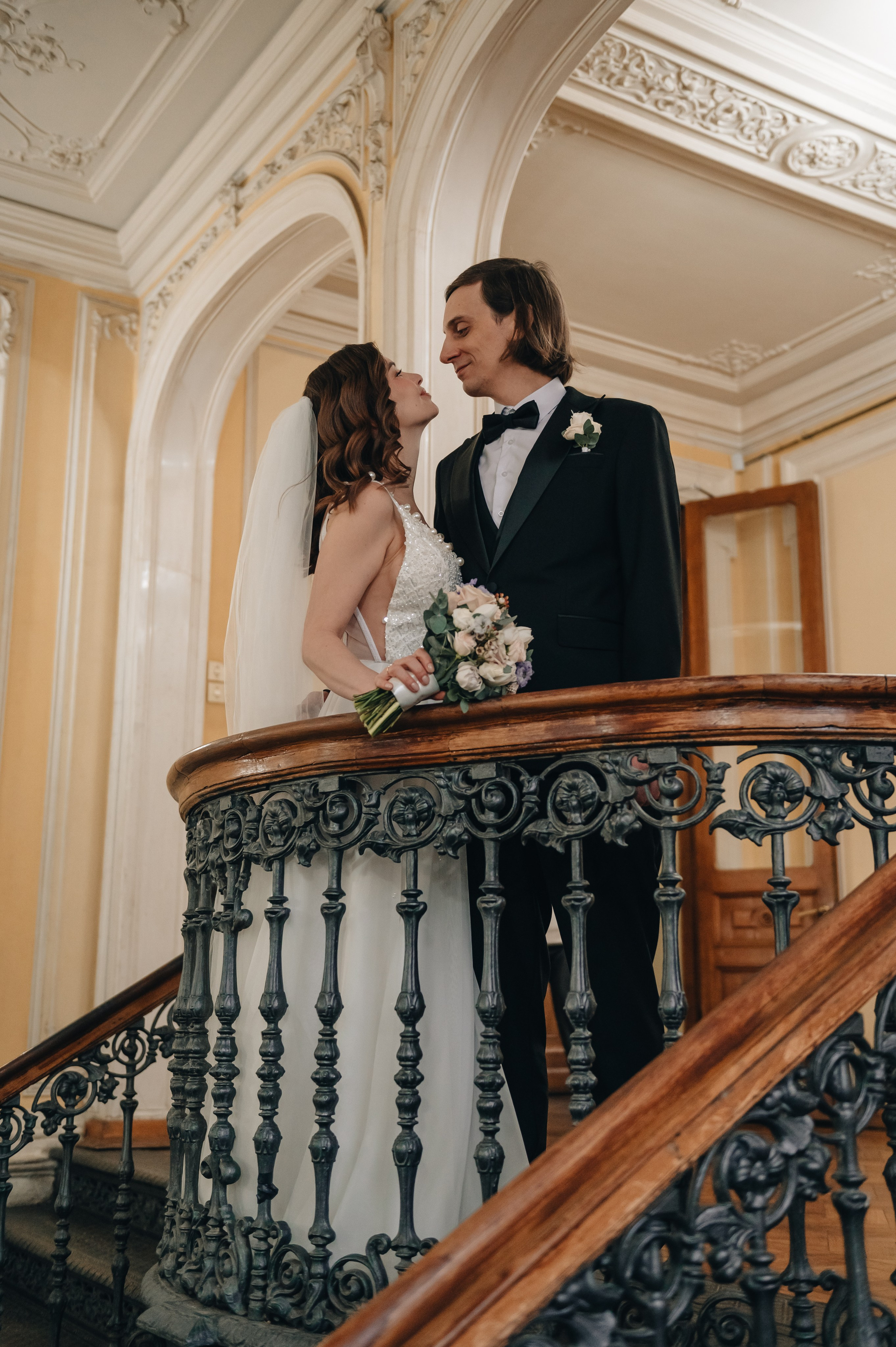 Свадебная фотосессия в библиотеке им. Пушкина. Портретный фотограф Москва Светлана Кашура