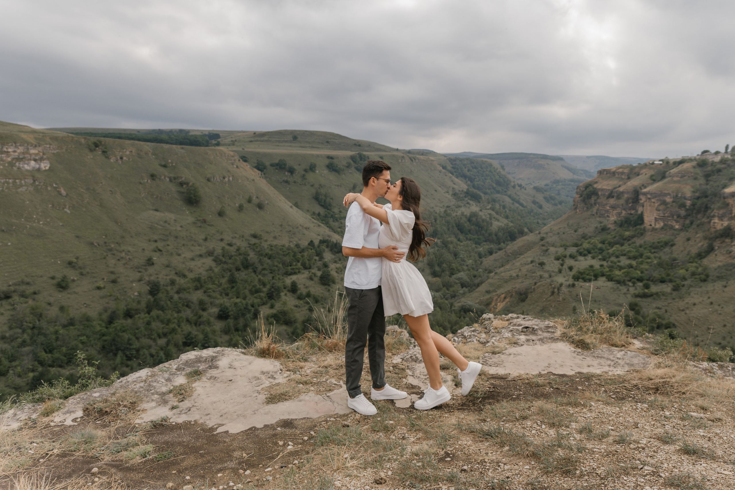 Love story Руслан и Лейла. Свадебный фотограф в Пятигорске и КМВ Софья Аджикеримова