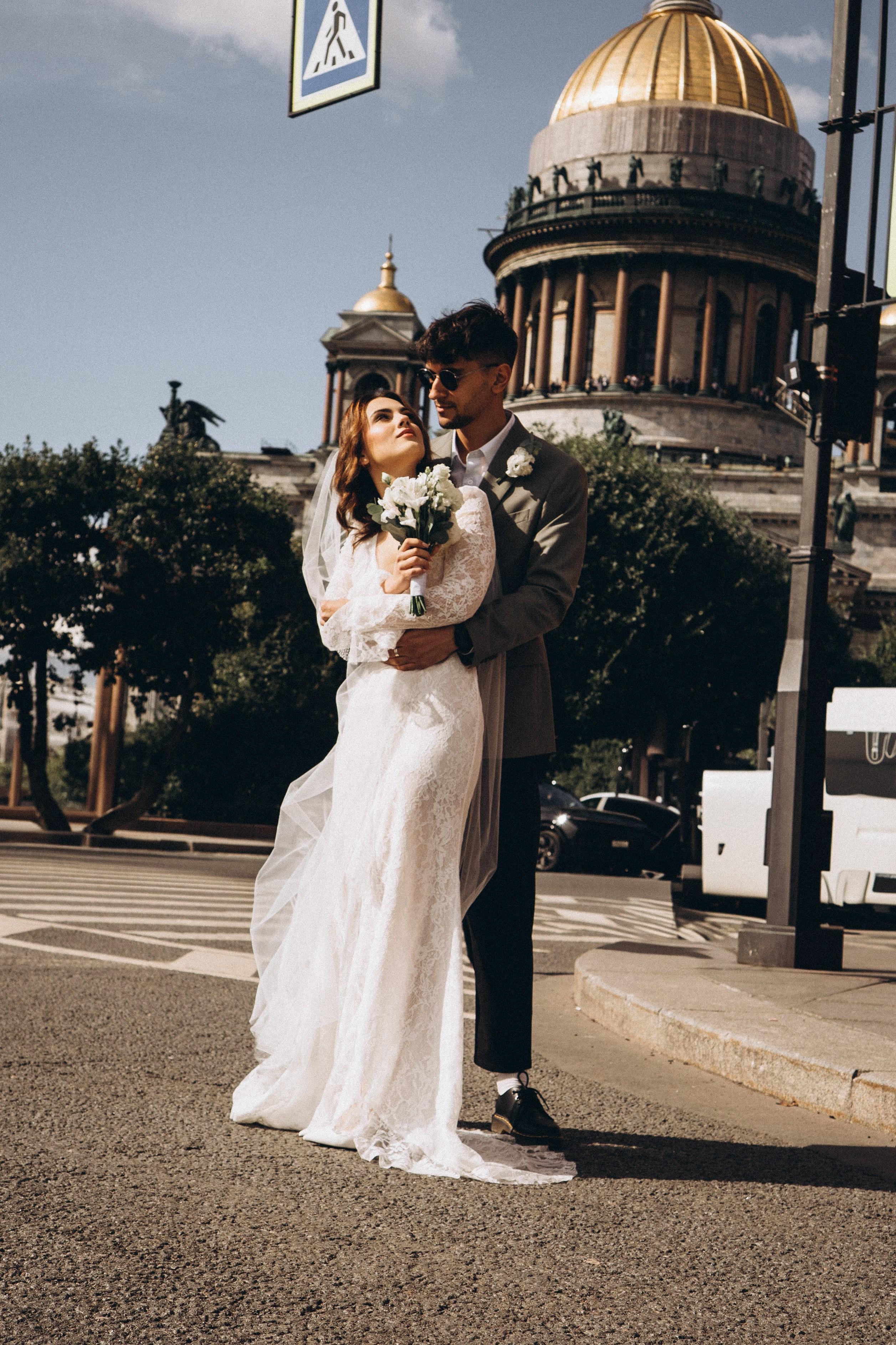 СВАДЕБНАЯ ПРОГУЛКА ВОЗЕ ИСАИКЕВСКОГО СОБОРА АСТОРИИ И ЗАКОНОДАЛЕТНОГО СОБРАНИЯ. Профессиональный фотограф, Санкт-Петербург — Виктория Богомолова