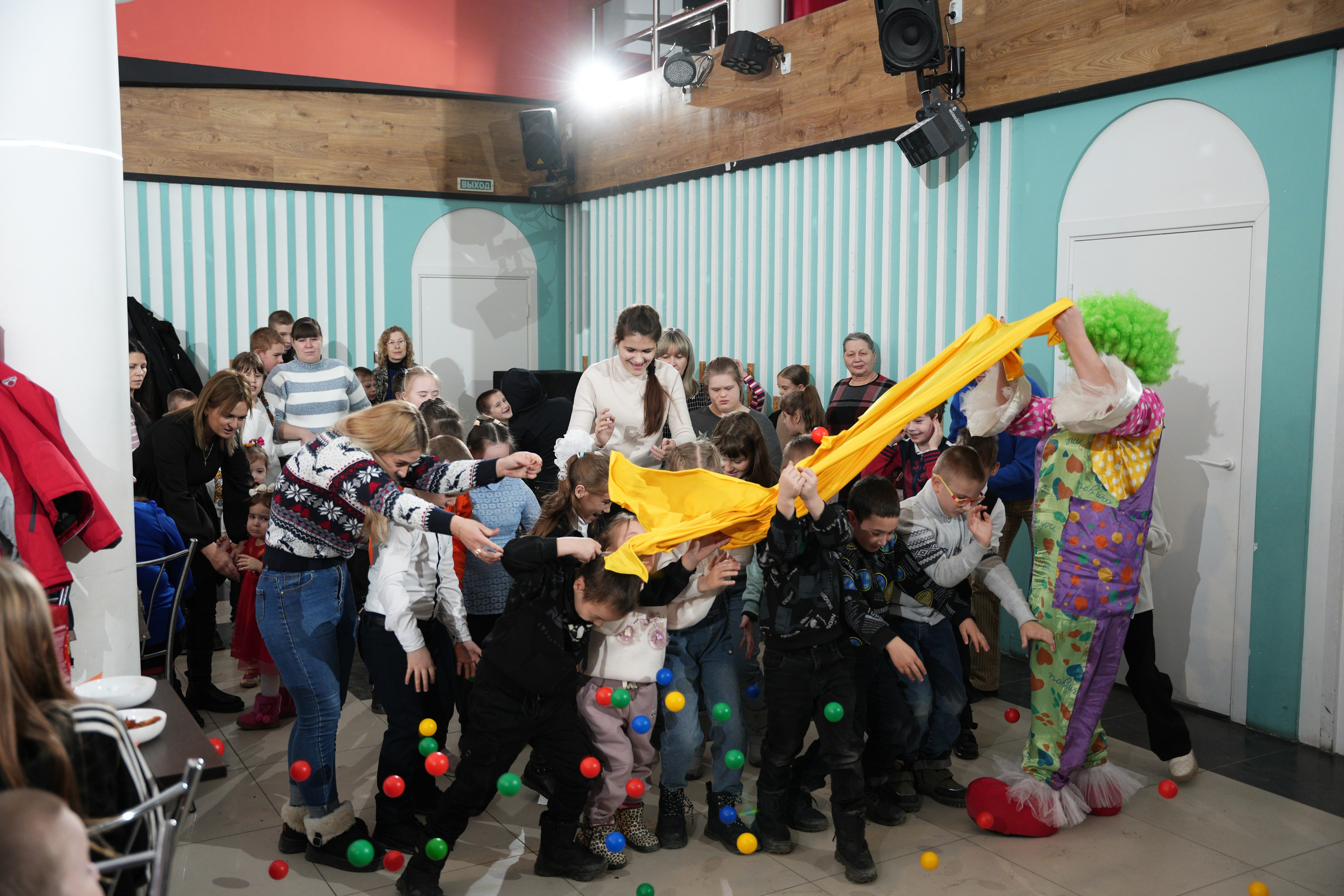 «Ты в этом мире не один " социально благотворительное мероприятие. Ольга Плаксина фотограф в Саратове