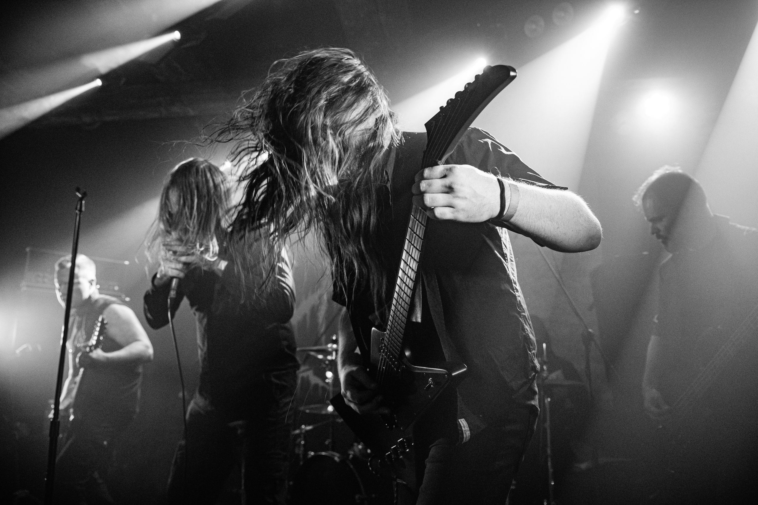 ИЛ • Minuala • Khlad|Цоколь 2.0. Концертный и репортажный фотограф в Санкт-Петербурге Слава Пахомов