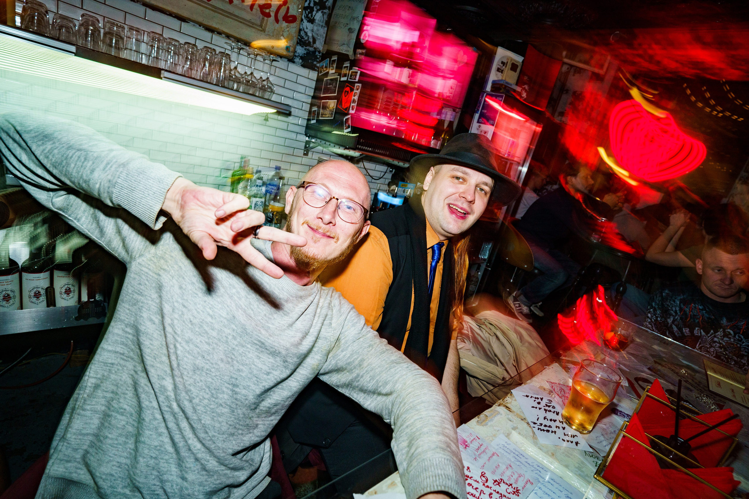 Из Сибири с любовью. Бар разбитых сердец. Концертный и репортажный фотограф в Санкт-Петербурге Слава Пахомов