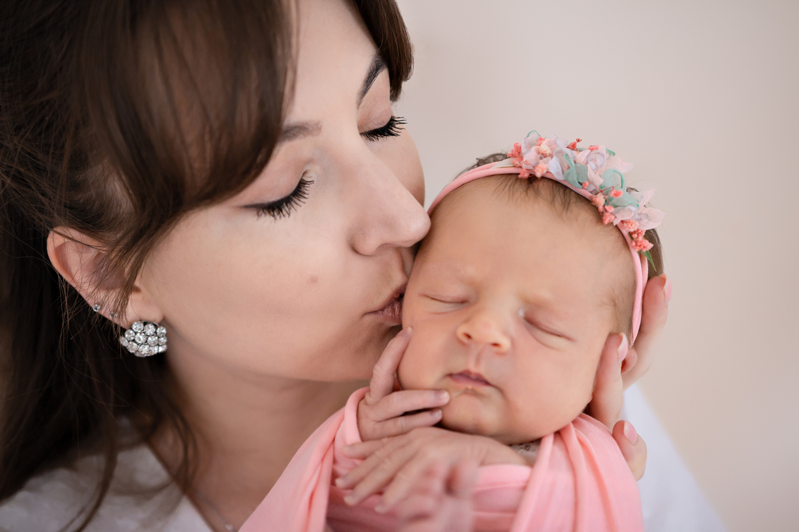 Анонсы съёмок. Фотограф беременности и ньюборн в Ростове-на-Дону