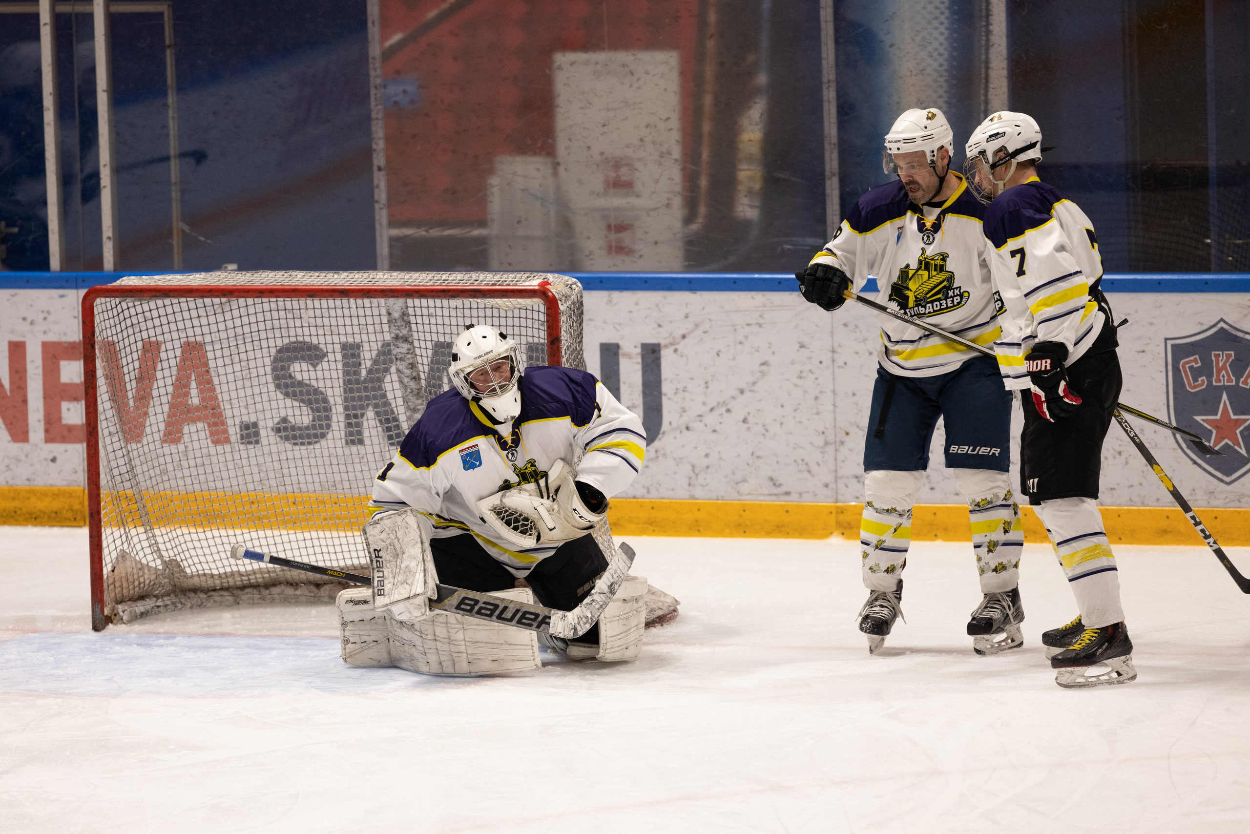 Бульдозер vs. LR-строй. Фотограф Александр Заломаев