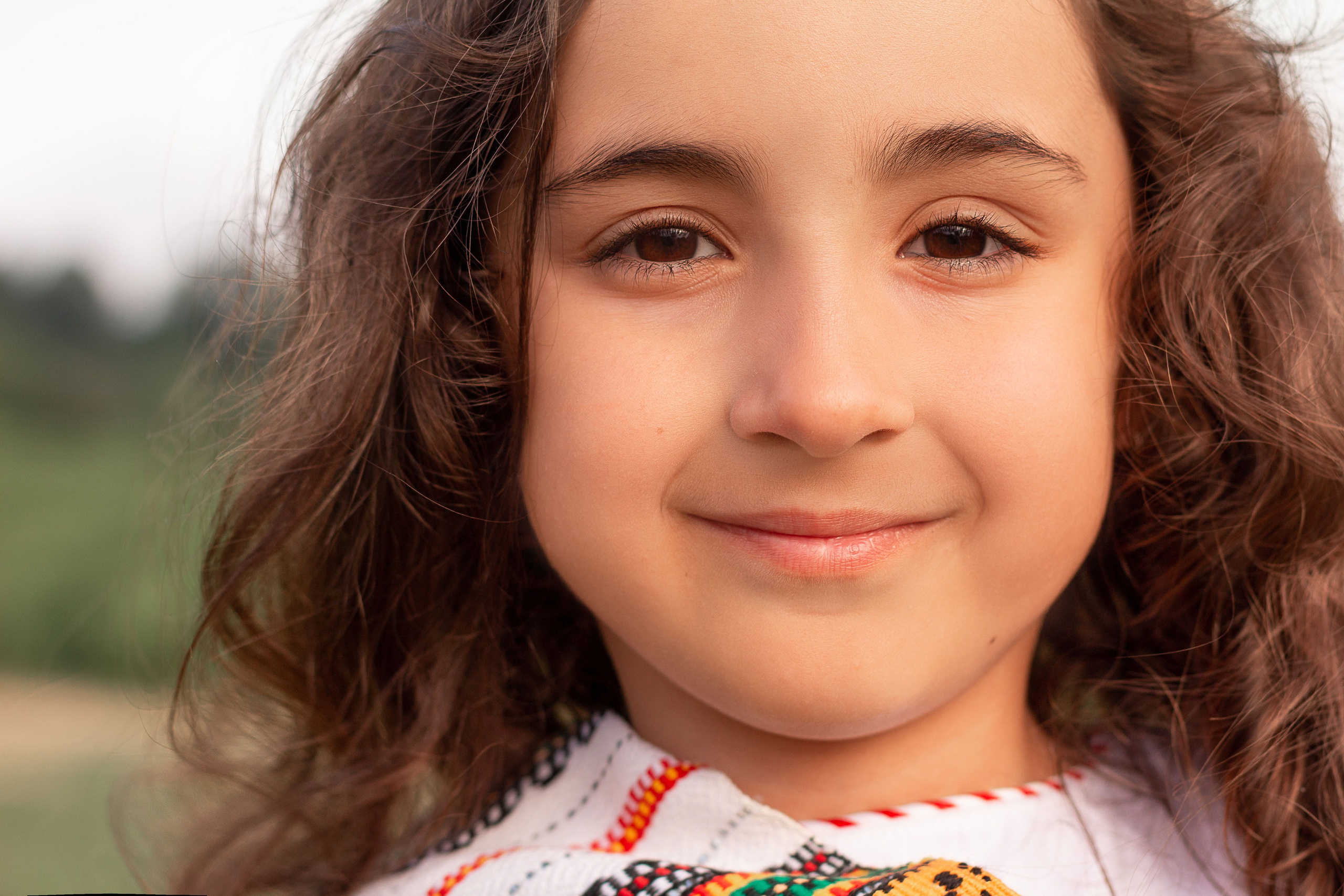 Мама с дочкой встречают закат в горах. Семейный фотограф в Сочи, Лоо, Дагомысе, Вардане Кучумова Олеся