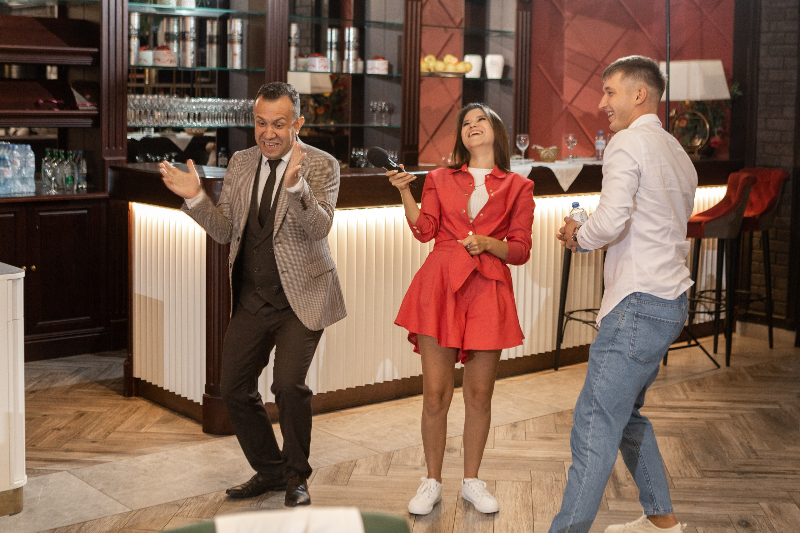 Свадебный фотограф Уфа — Руслан ГабдлисламовЖивые эмоции, красивые кадры, воспоминания на всю жизнь.Работаю по всей Республике Башкортоста. Свадебный фотограф Уфа Руслан Габдлисламов