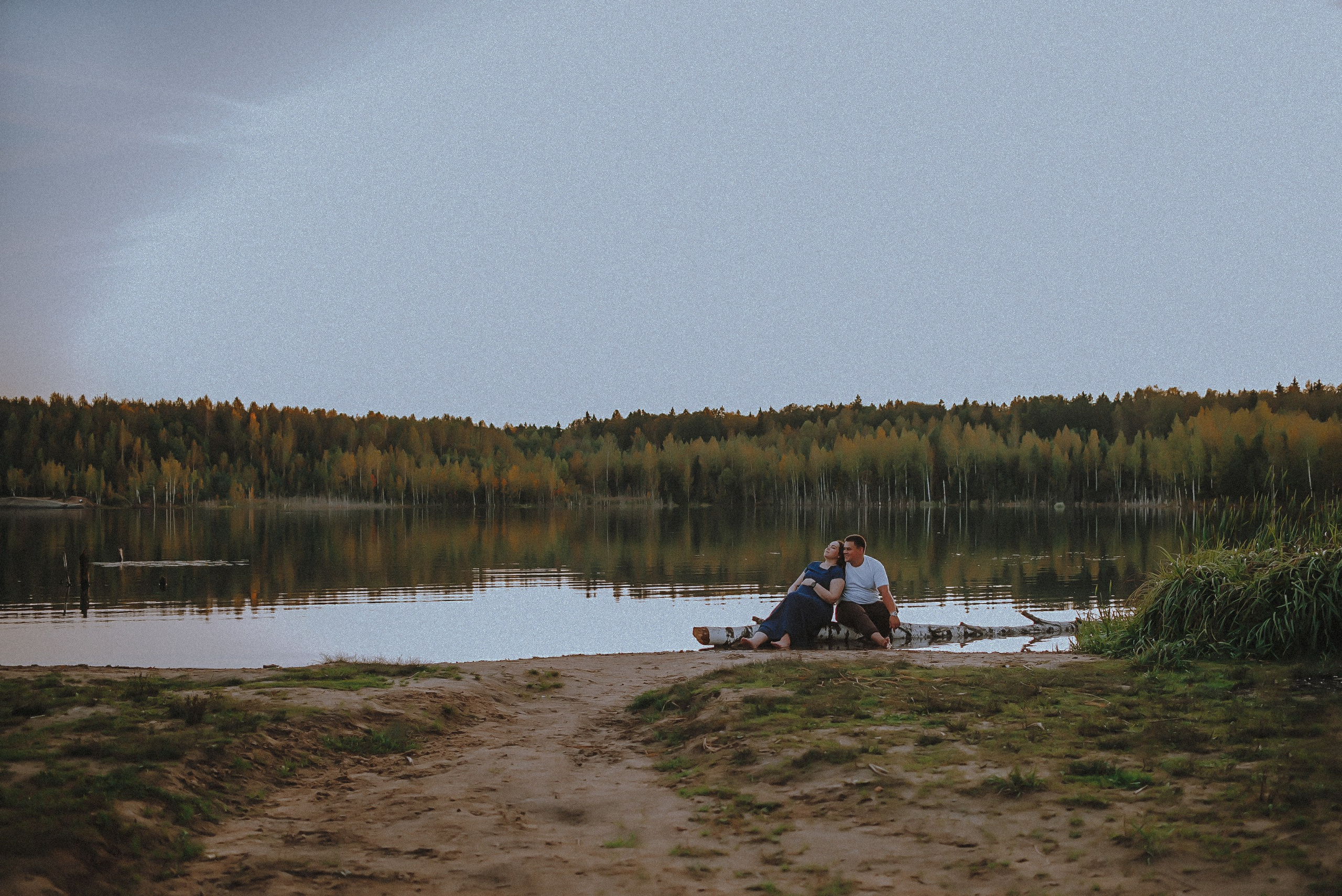 Озеро в лесу. Свадебный и семейный фотограф в Москве Сажина Кристина КиМ. Свадебный оператор в Москве Сажин Максим