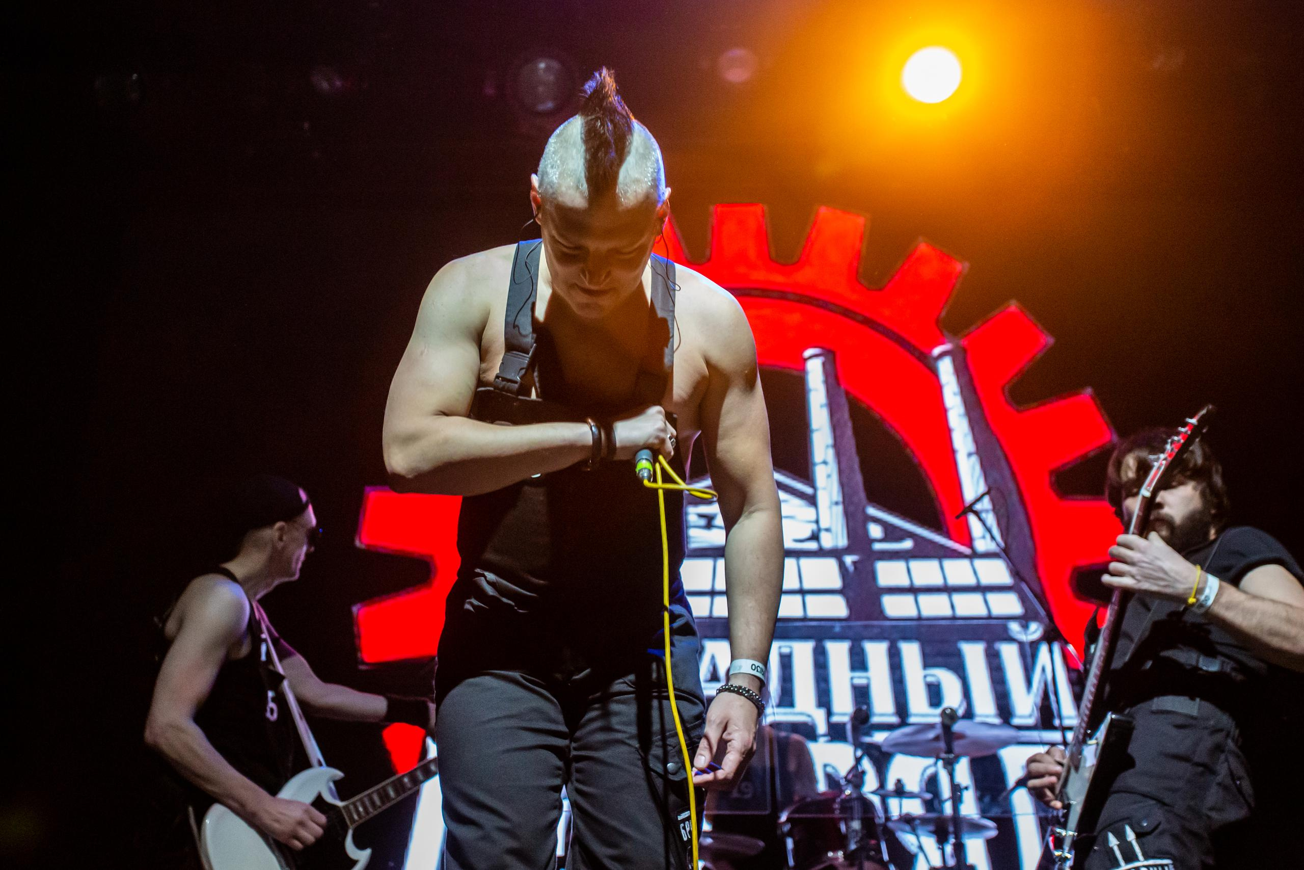 БРИГАДНЫЙ ПОДРЯД. Фотограф Сонкина Татьяна