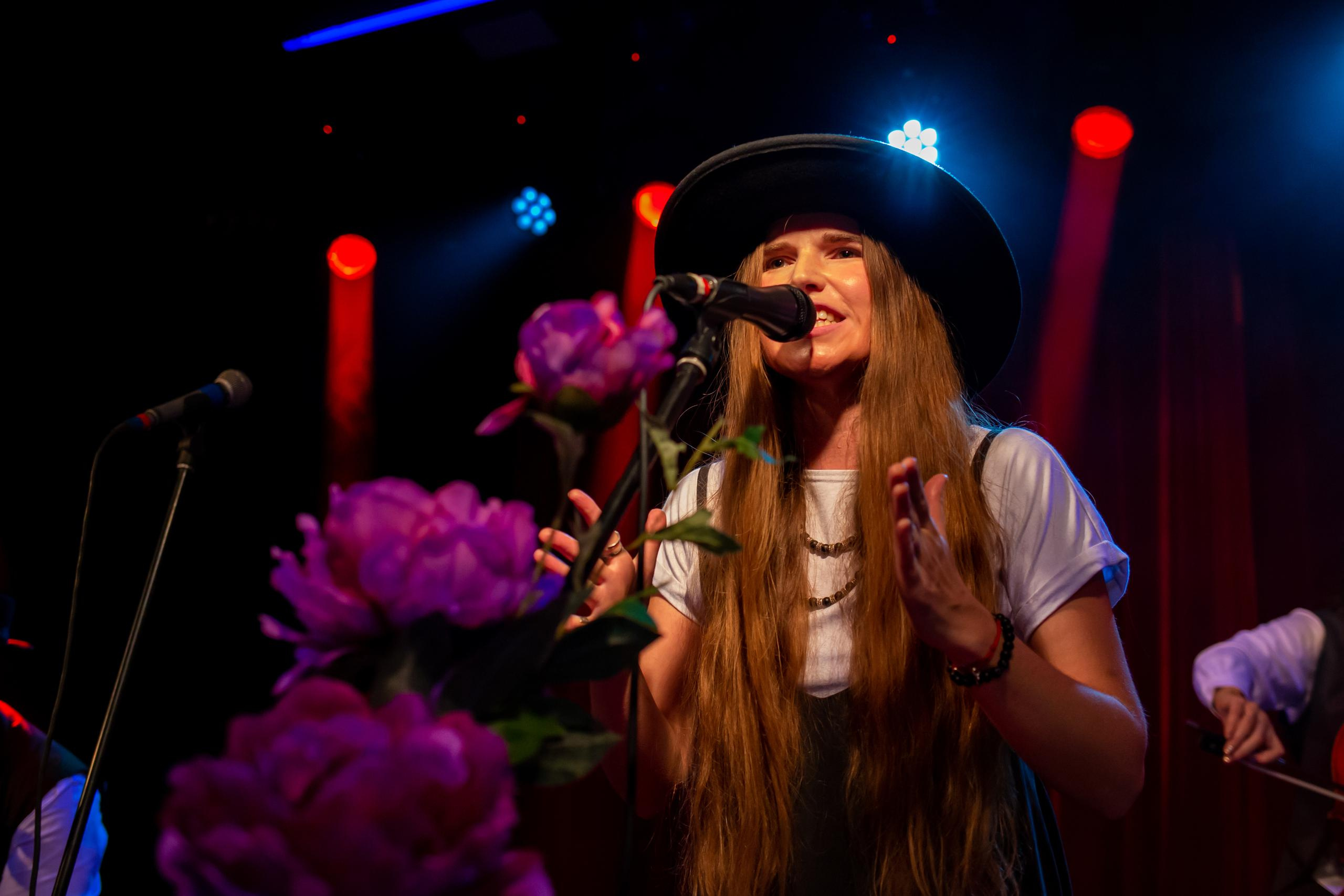 ОБНИМИ КИТА. Фотограф Сонкина Татьяна