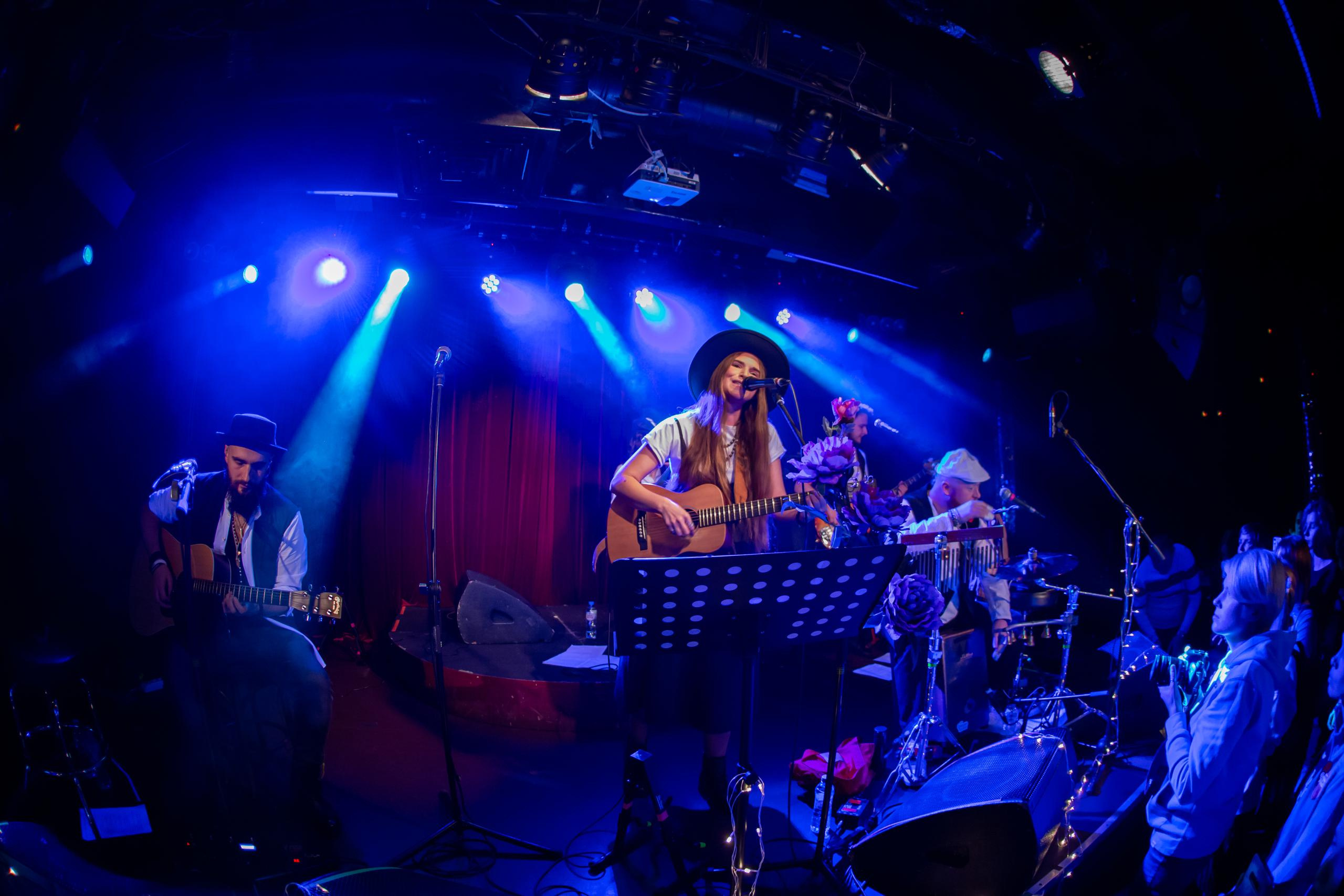 ОБНИМИ КИТА. Фотограф Сонкина Татьяна